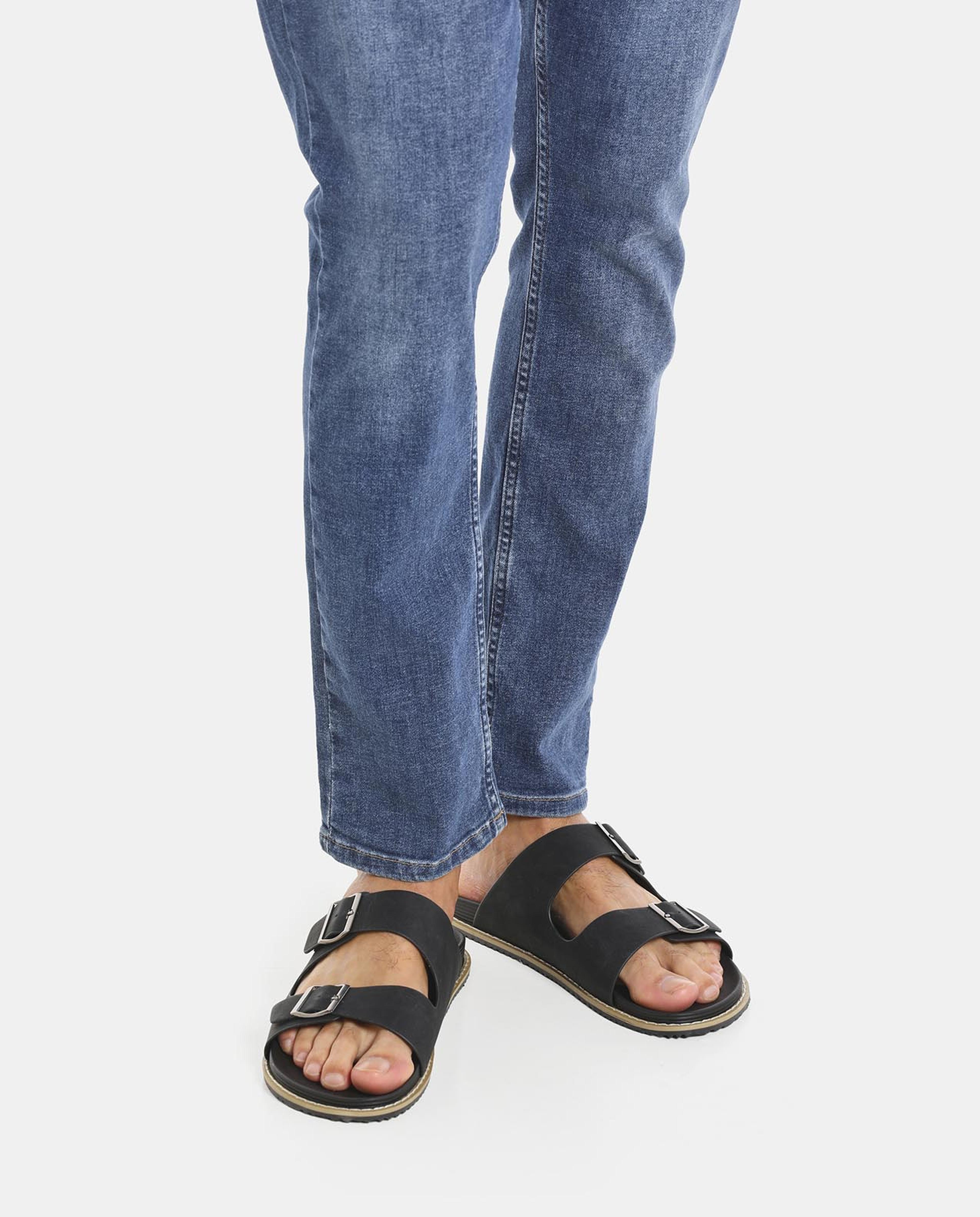 Black Solid Casual Sandals