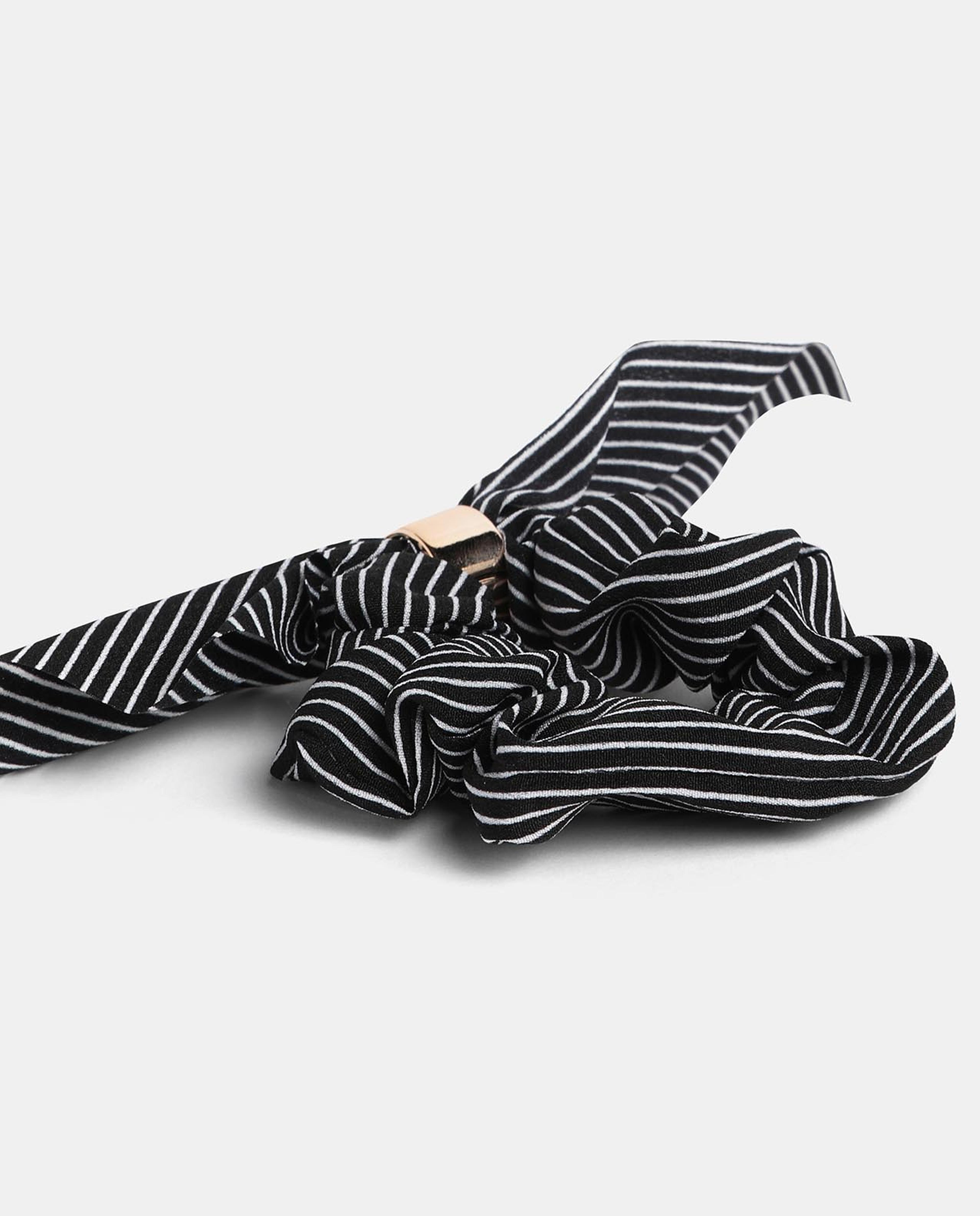 Black Pattern Hair Scrunch Rubber band