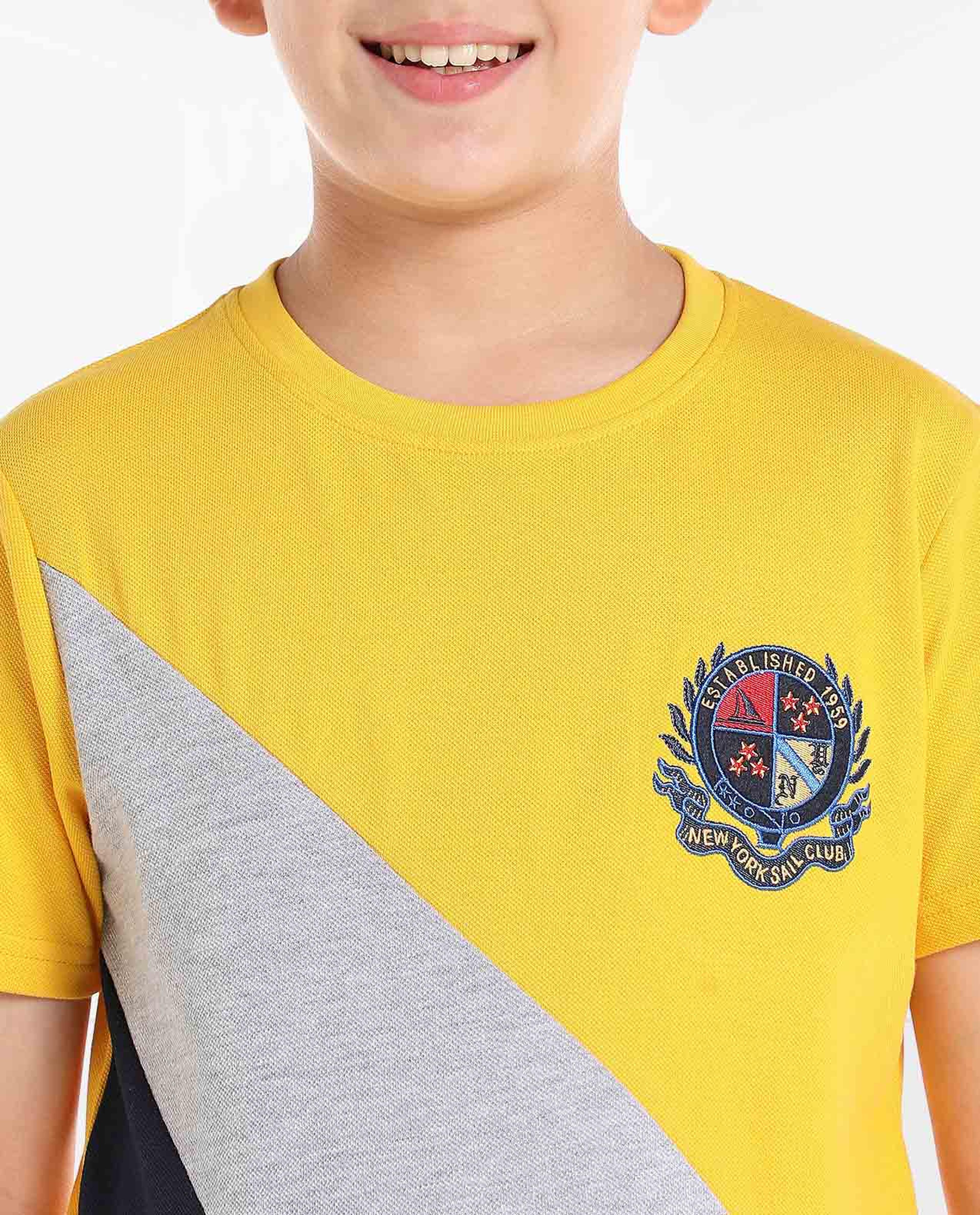 Color Block Printed T-Shirt with Crew Neck and Short Sleeves