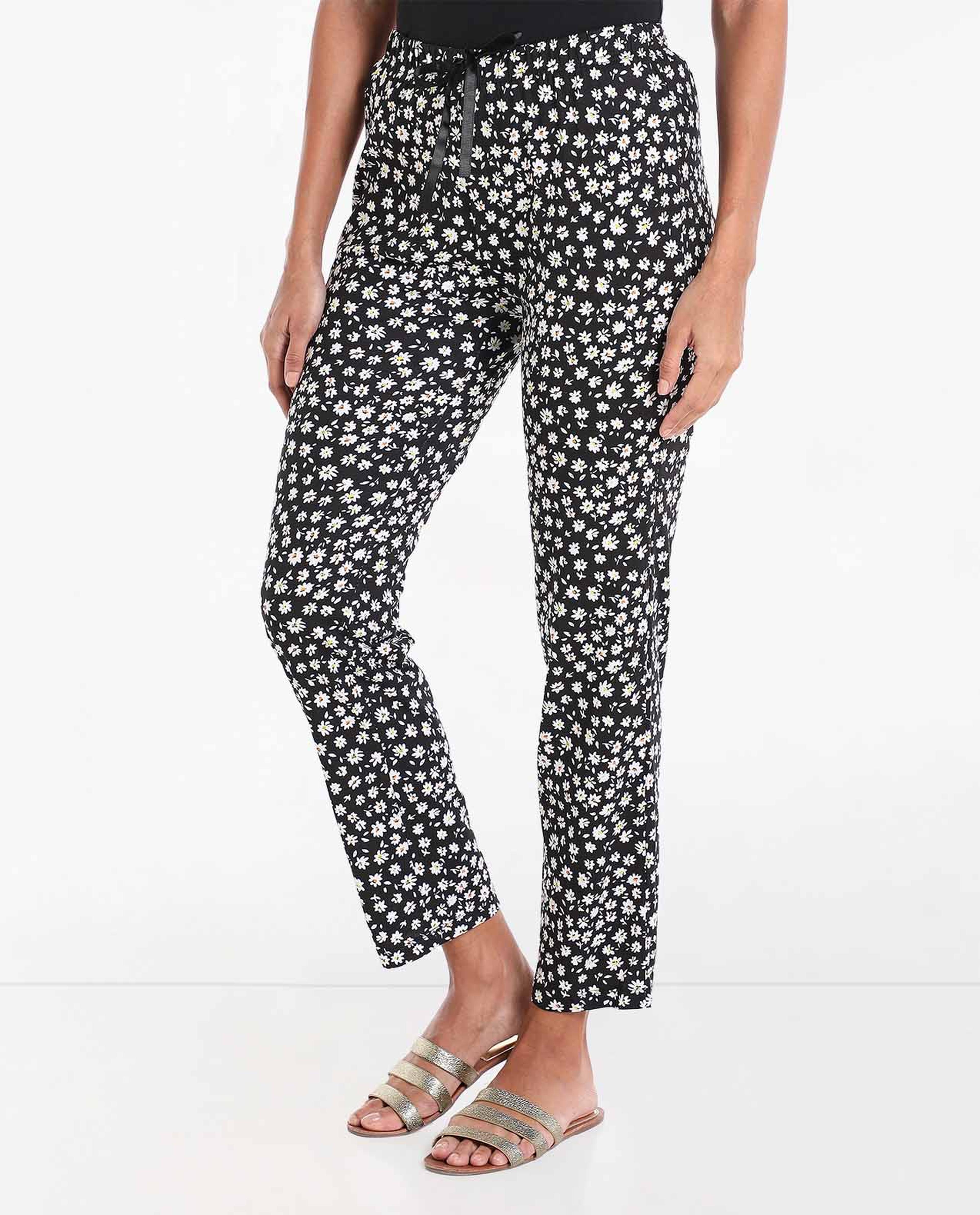 Floral Printed Mid-Rise Lounge Pants with Drawstring Closure