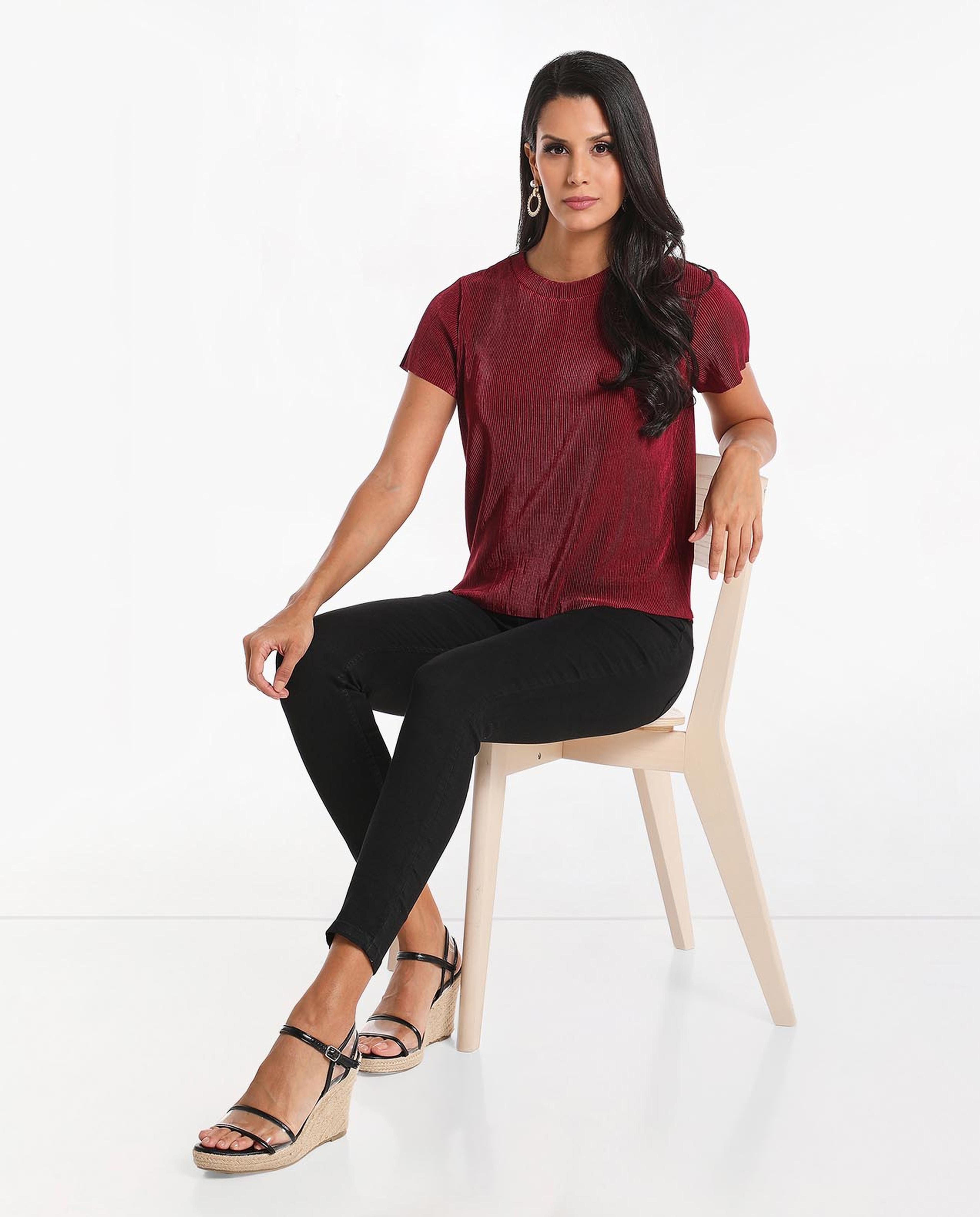 Solid Casual Top With Short Sleeves And Crew Neck