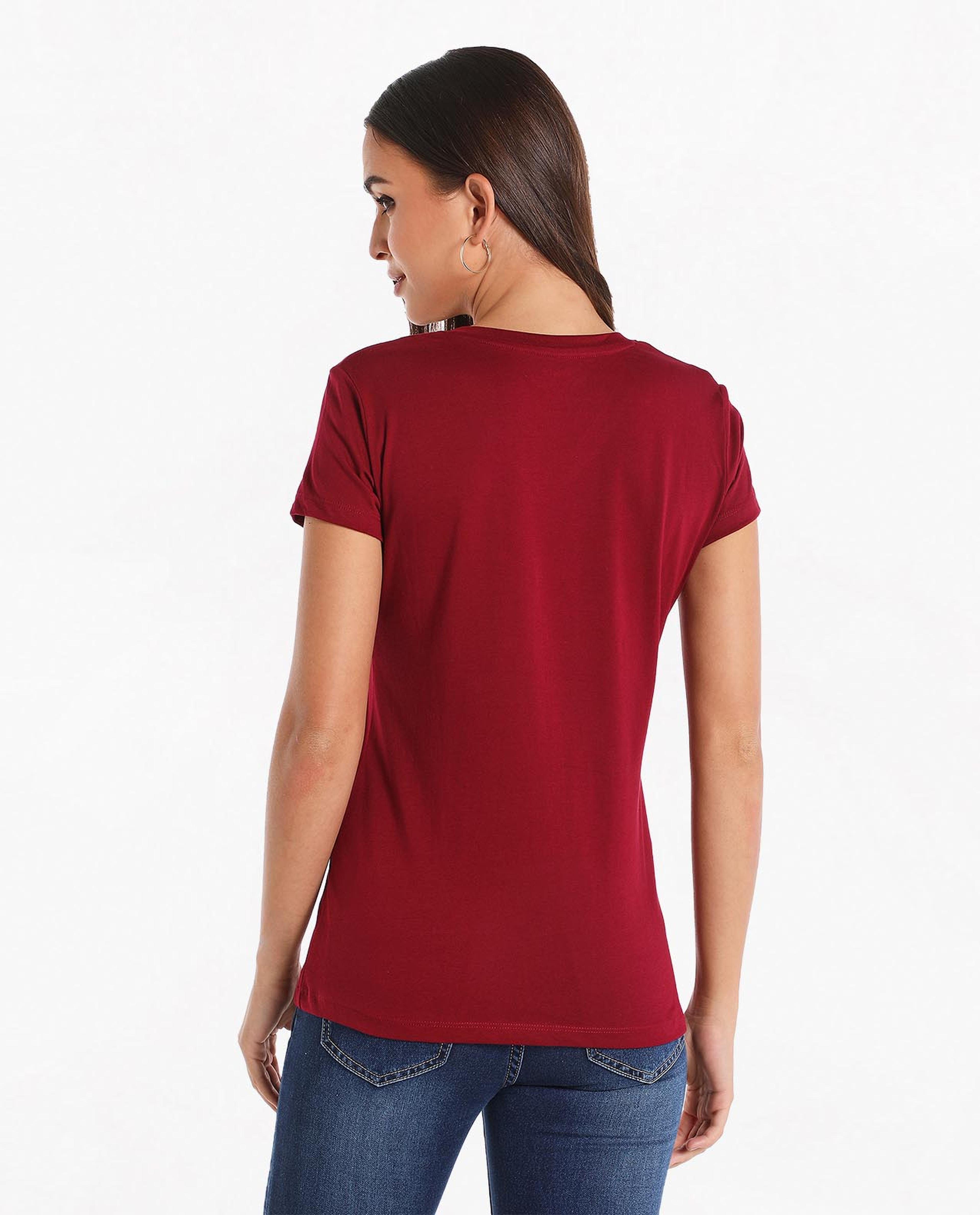 Graphic Printed Casual T-Shirt With Short Sleeves And V-Neck