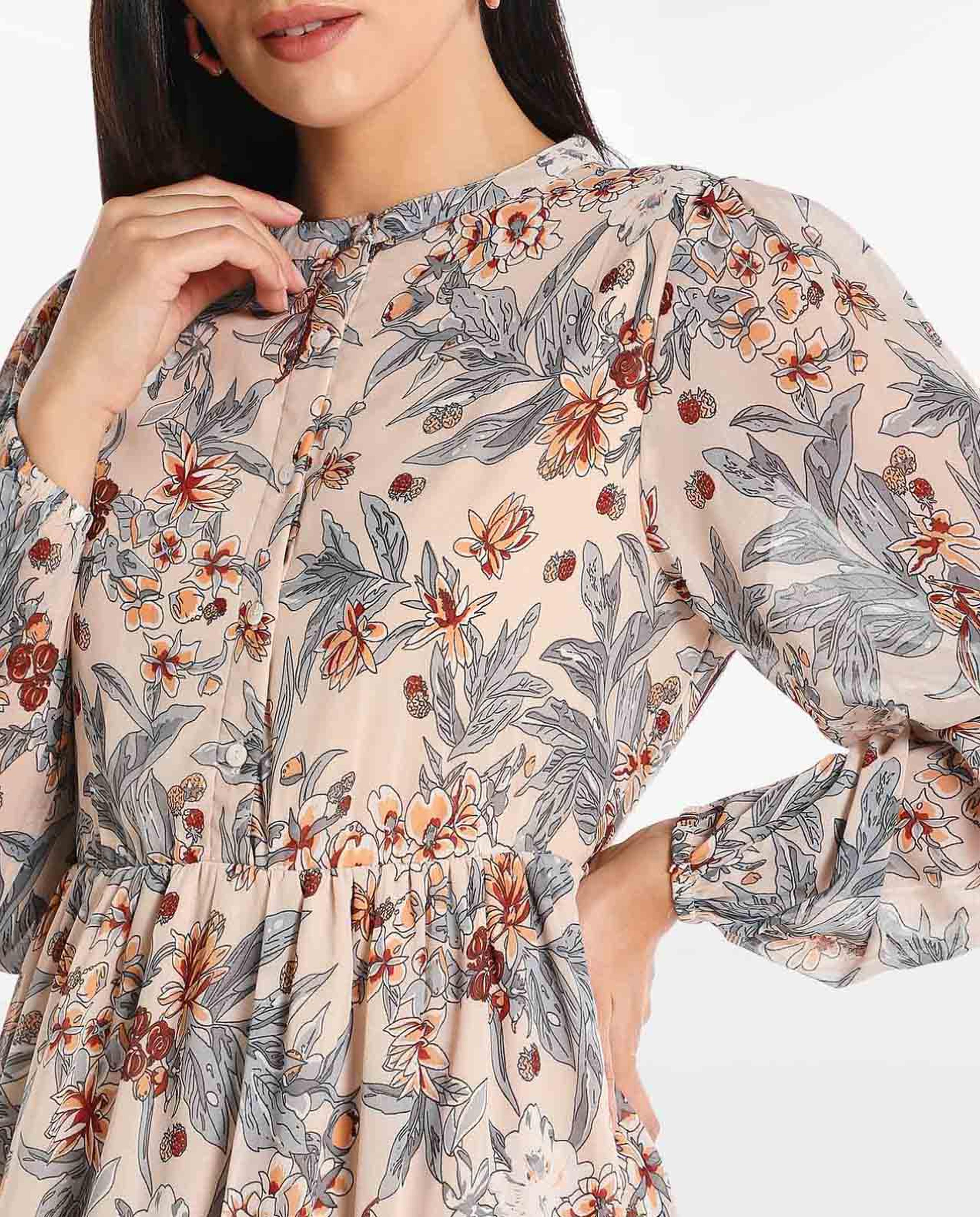 Printed Tiered Maxi Dress With Long Sleeves And Round Neck