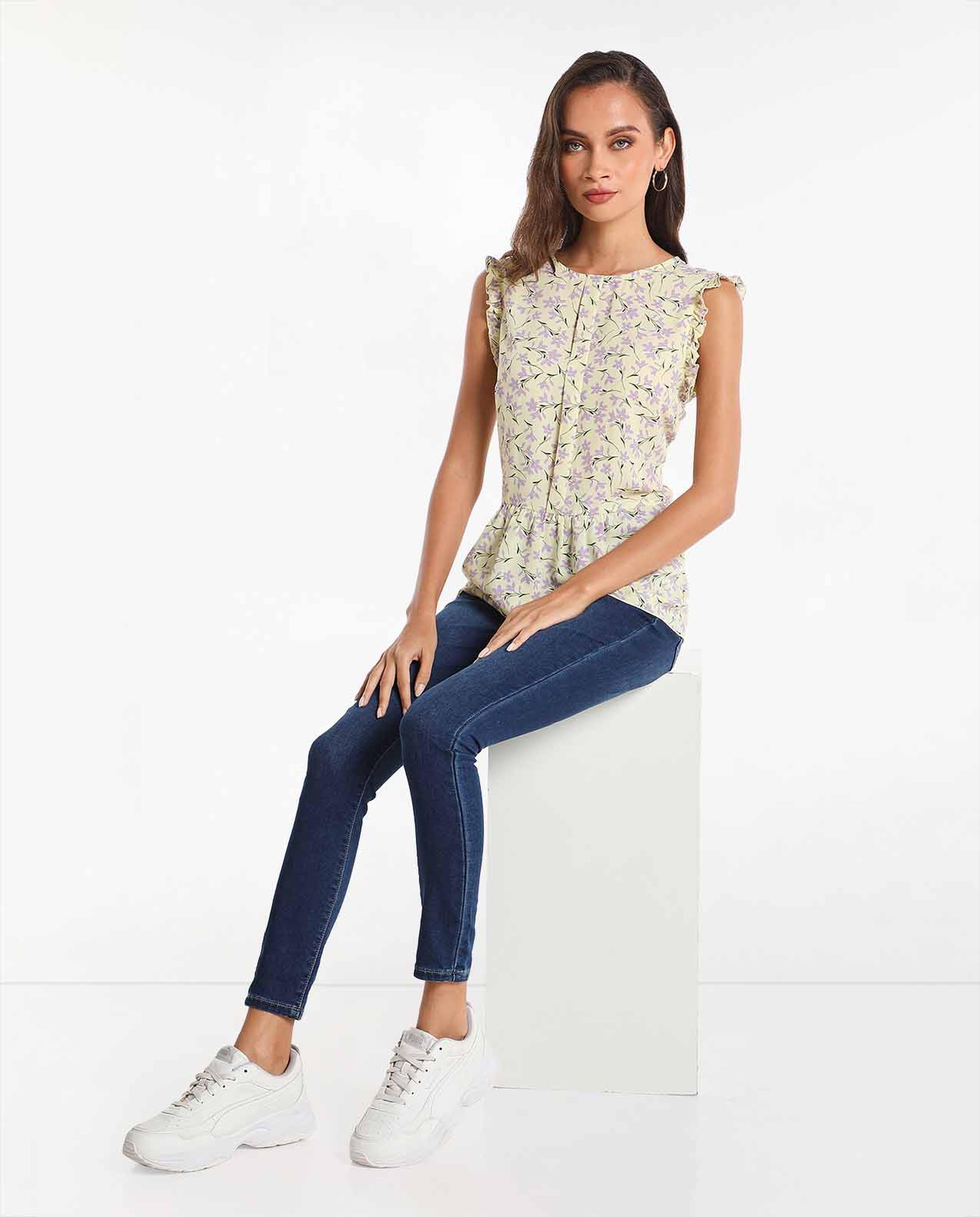Printed Ruffle Sleeves Top With Crew Neck
