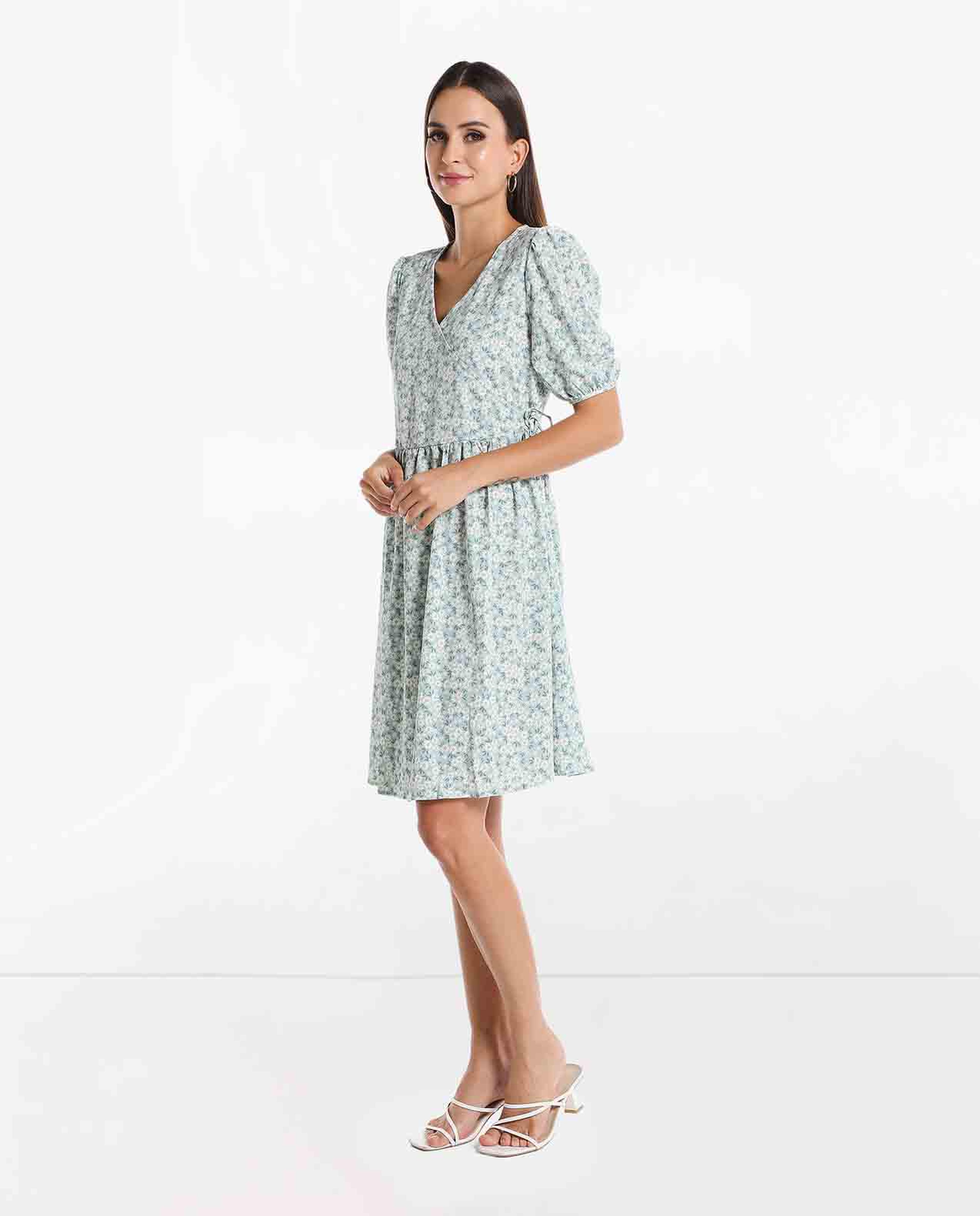 Floral Printed A-Line Dress with V-Neck and Puff Sleeves