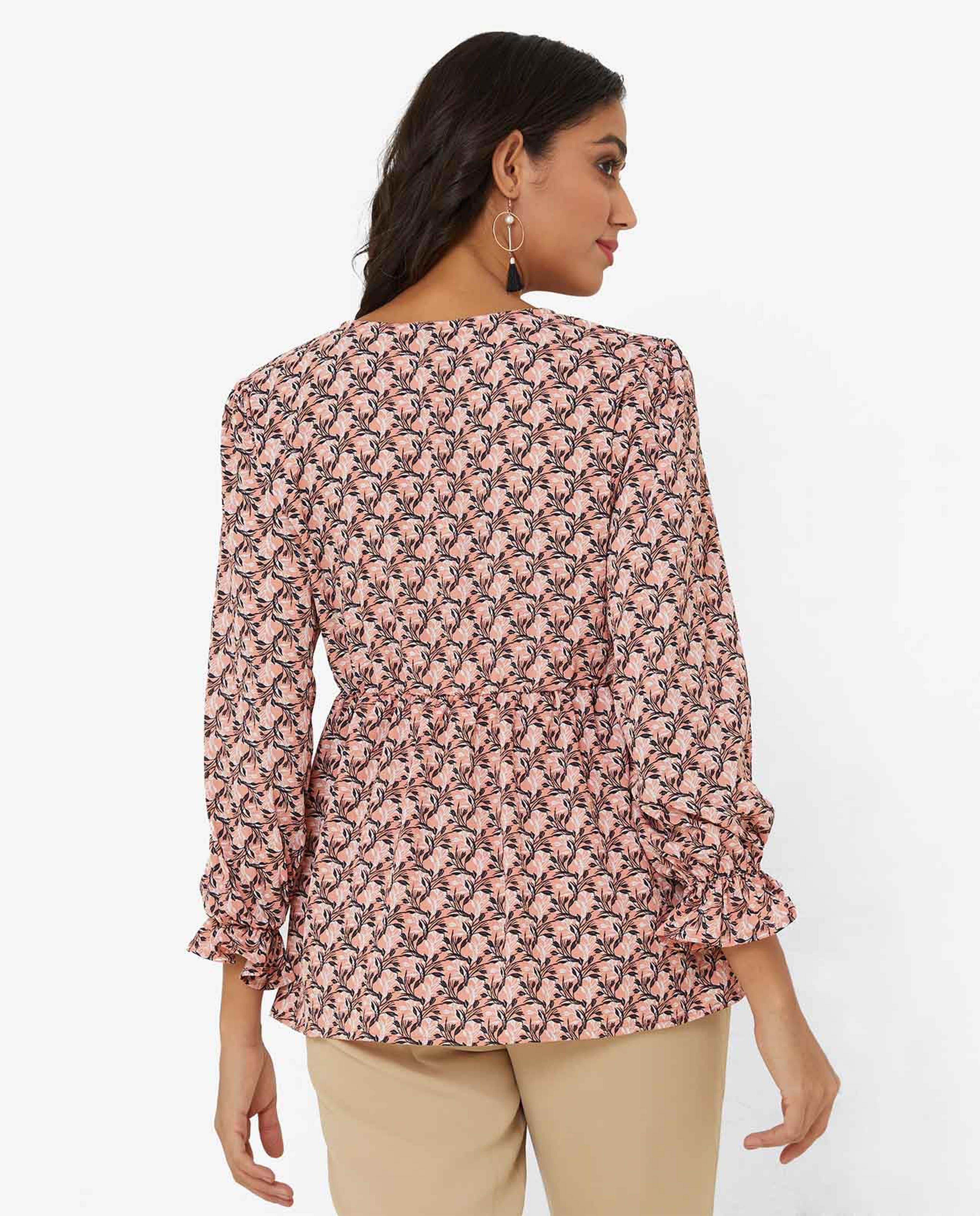 Printed Top with V-Neck and 3/4th Sleeves