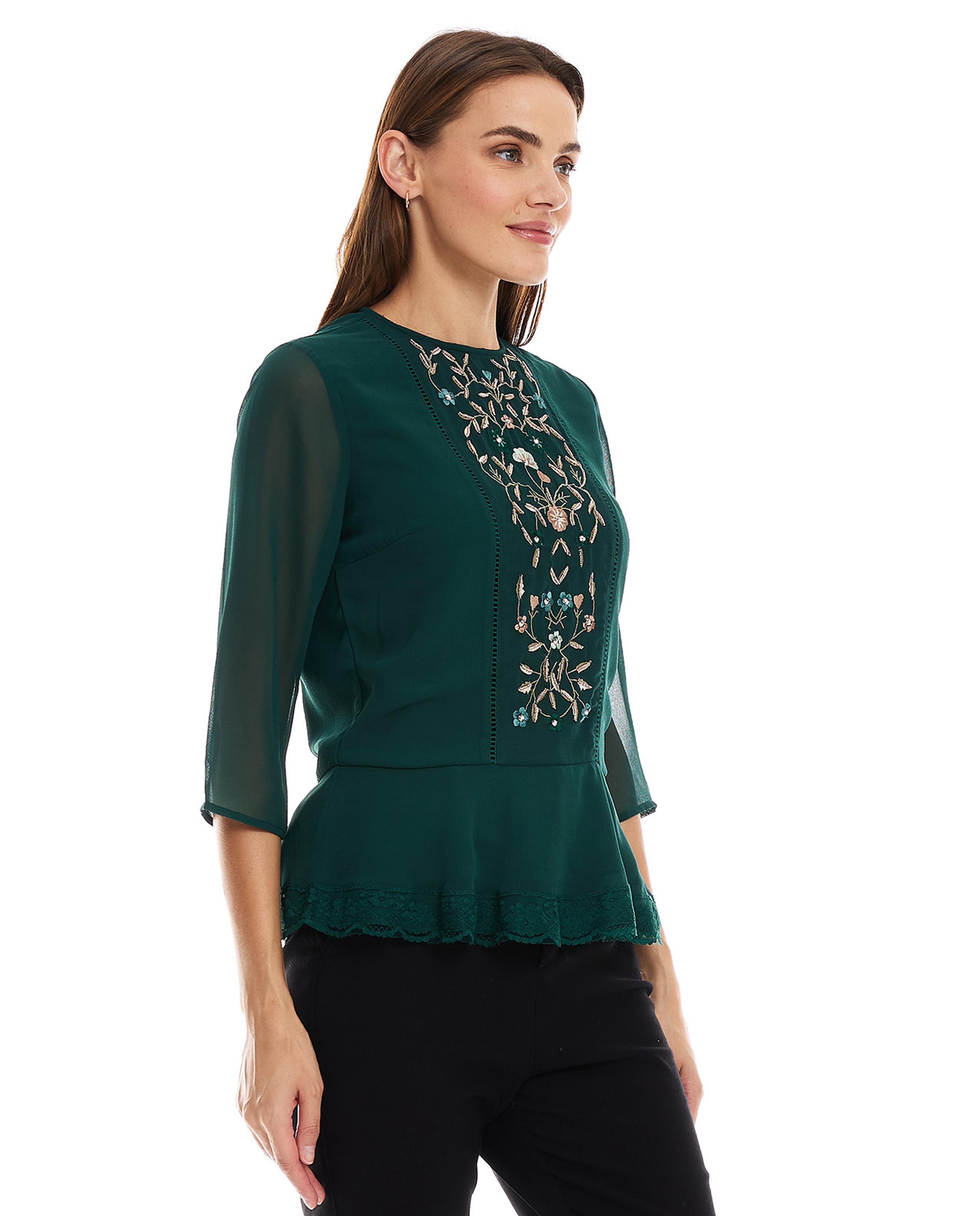 Embroidered Top with Crew Neck and 3/4 Sleeves