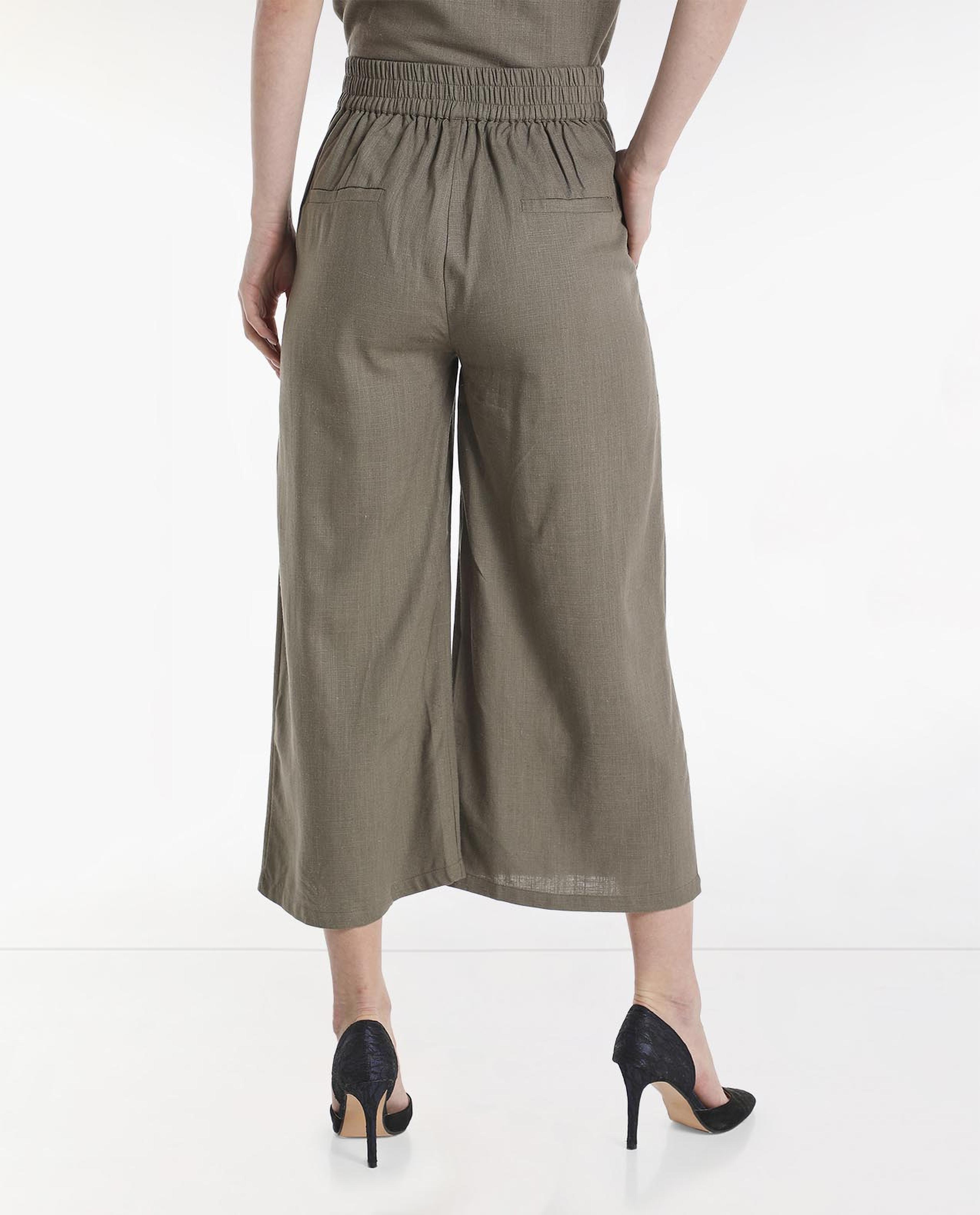 Solid Woven Wide Leg Trousers With Button Closure