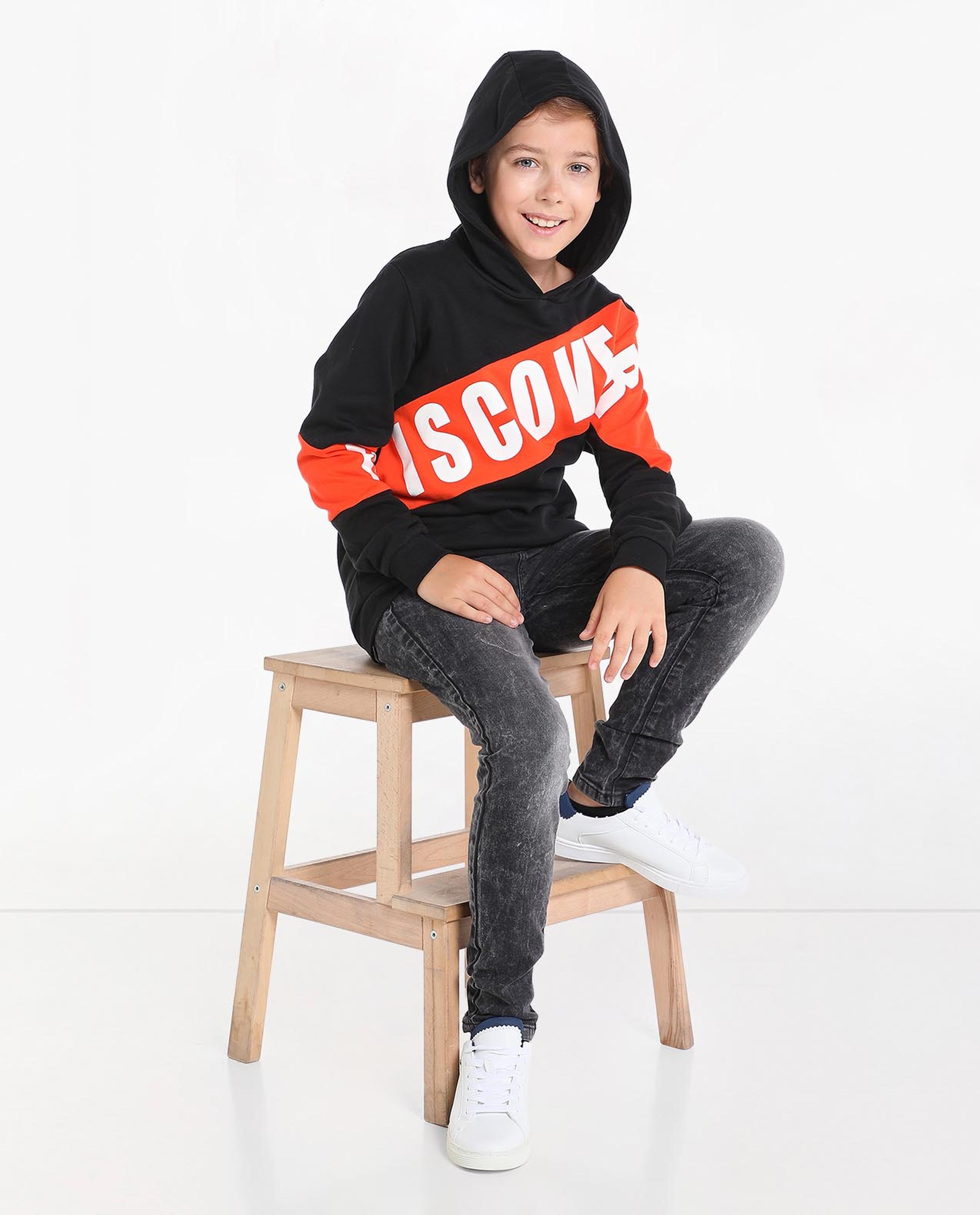 Typography Printed Sweatshirt with Hooded Neck and Long Sleeves
