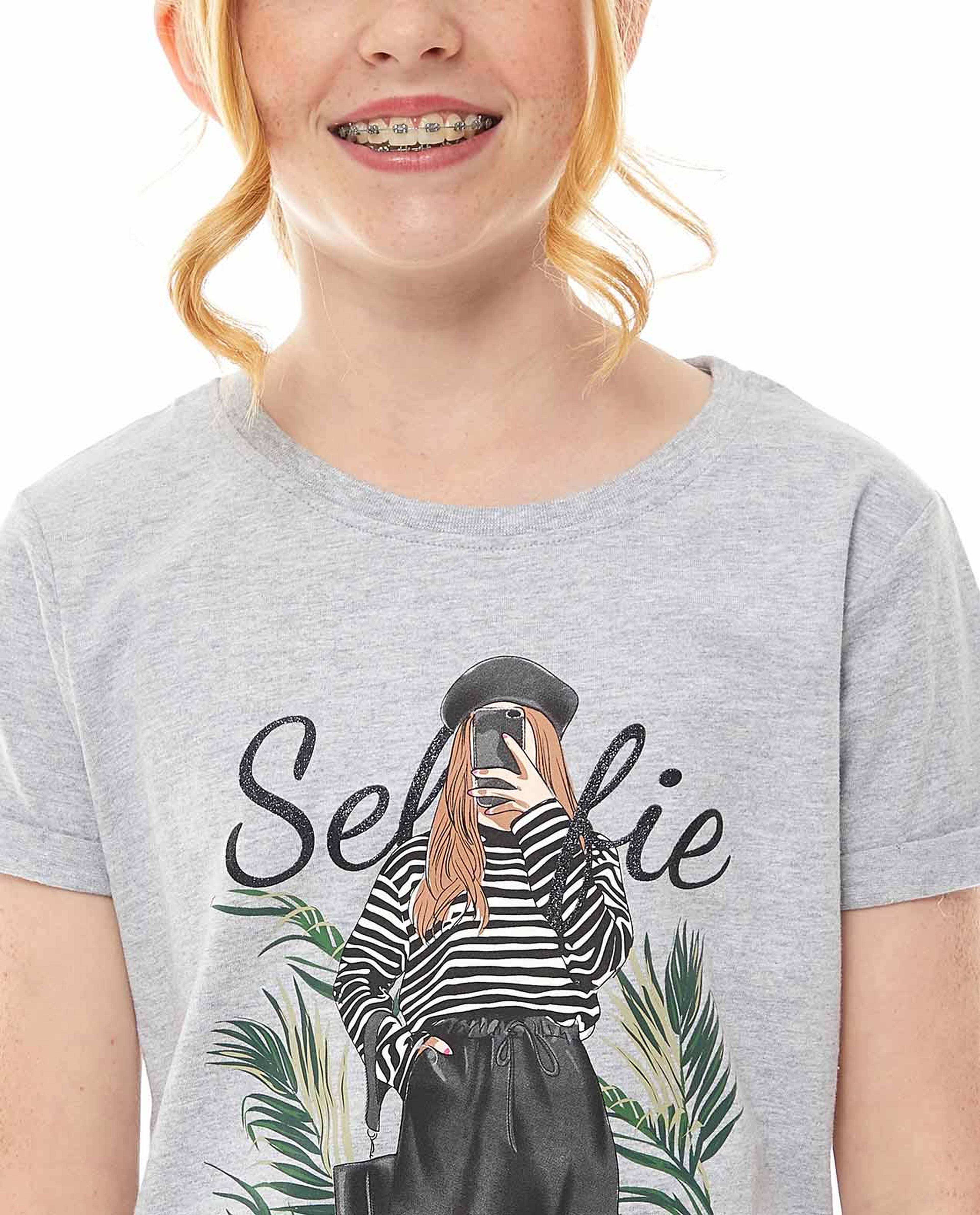 Graphic Printed T-Shirt with Crew Neck and Short Sleeves
