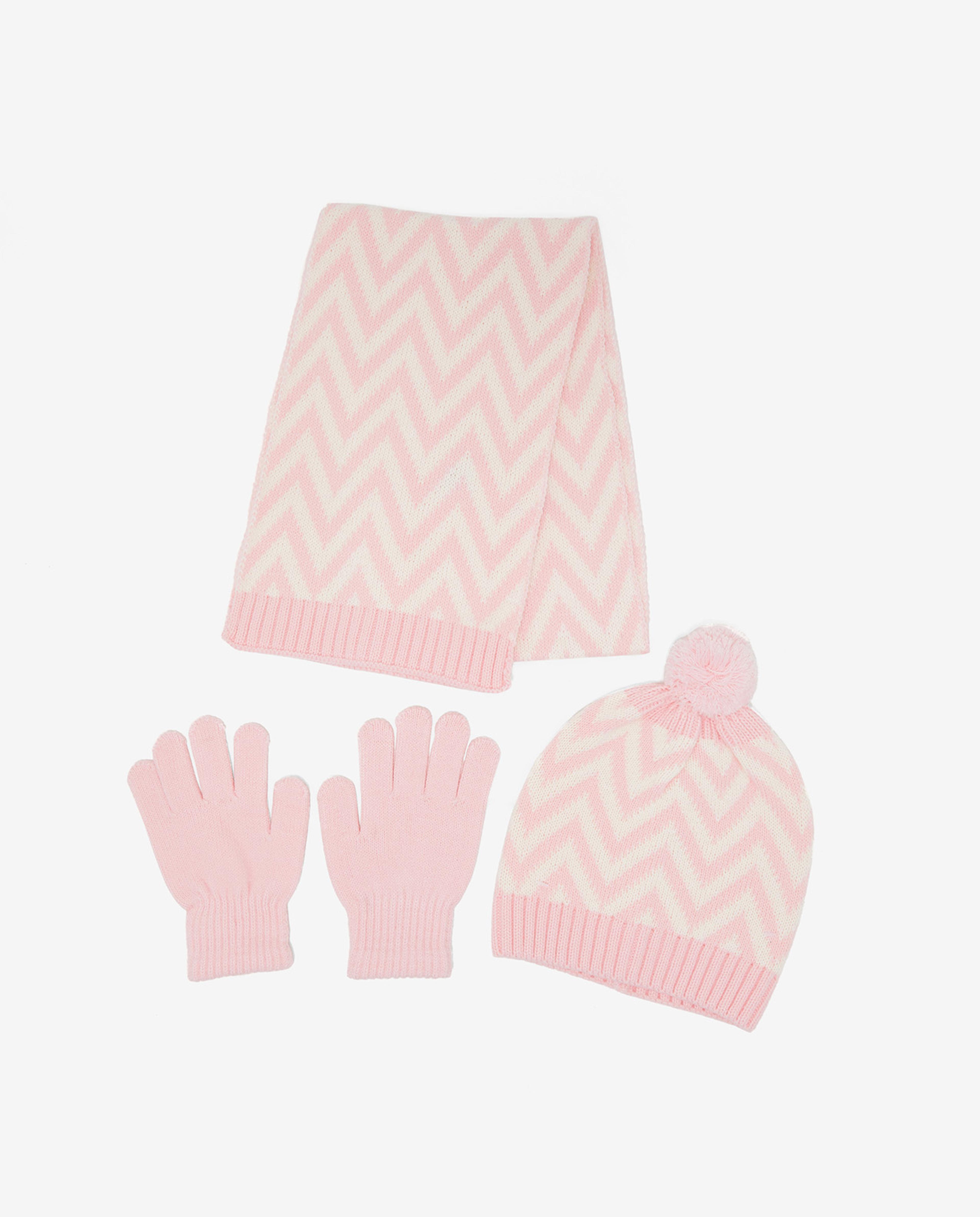 Chevron Patterned Set of Scarf, Cap and Gloves