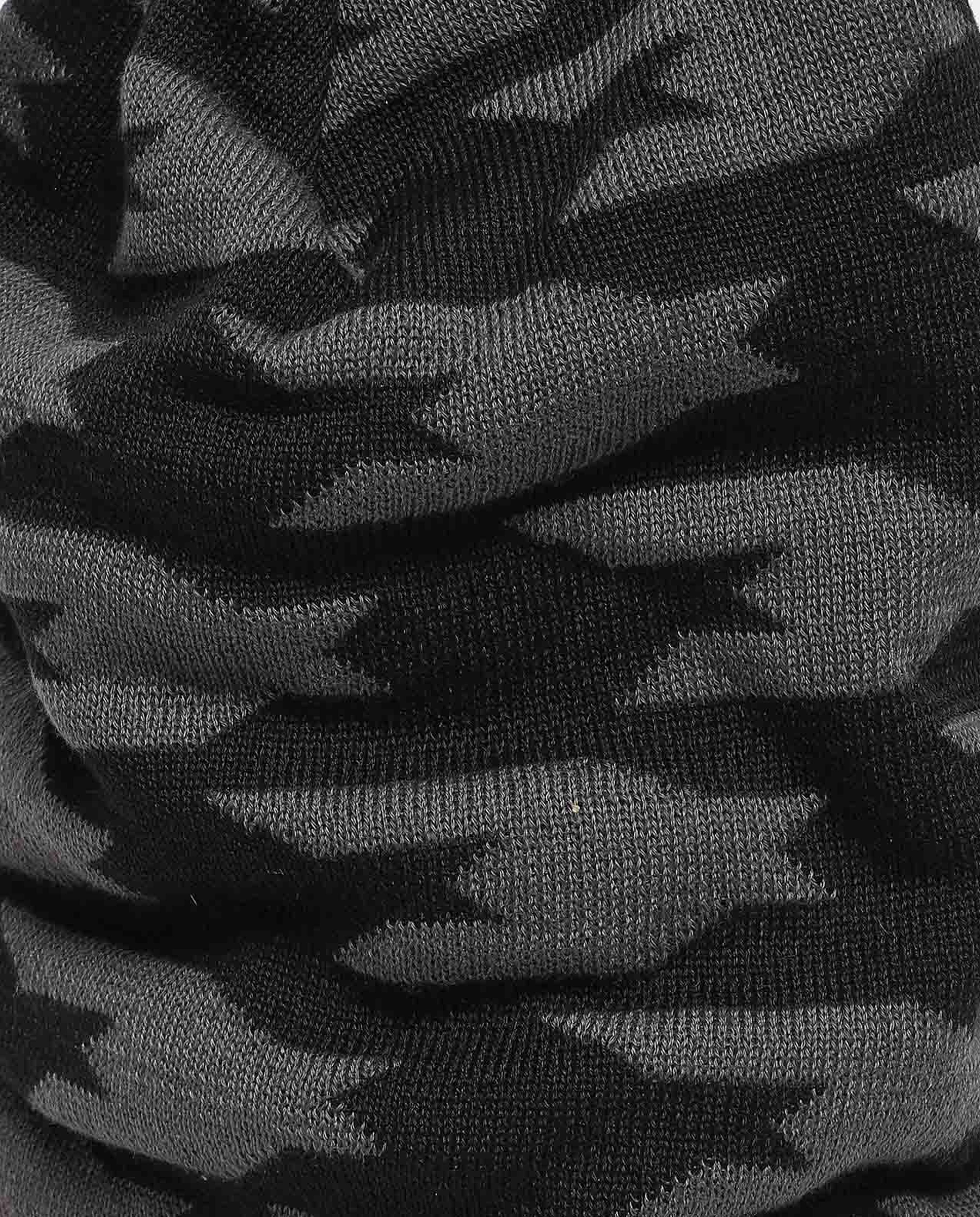 Geometric Design Knitted Beanie Cap