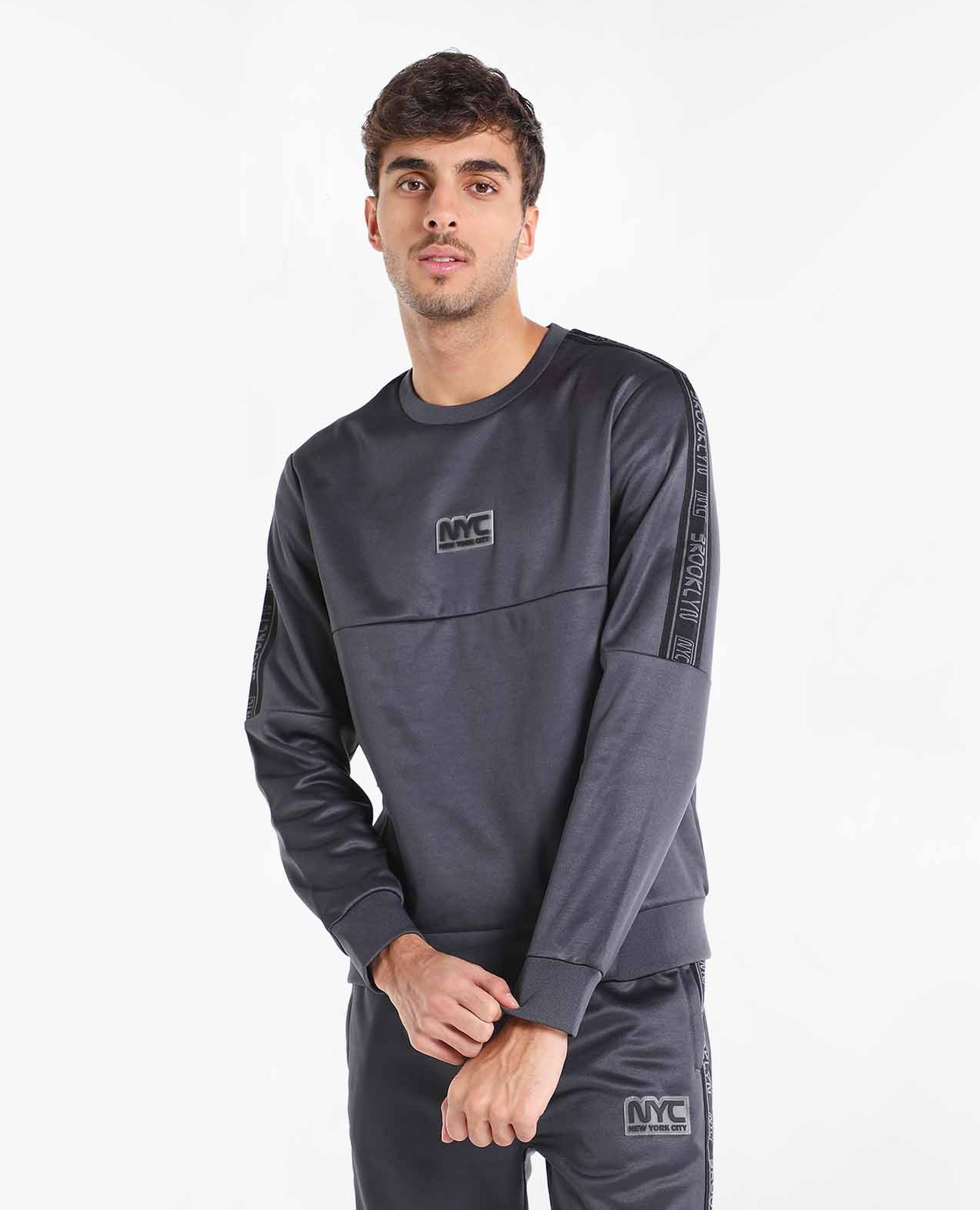 Side Taped Sweatshirt With Round Neck And Long Sleeves