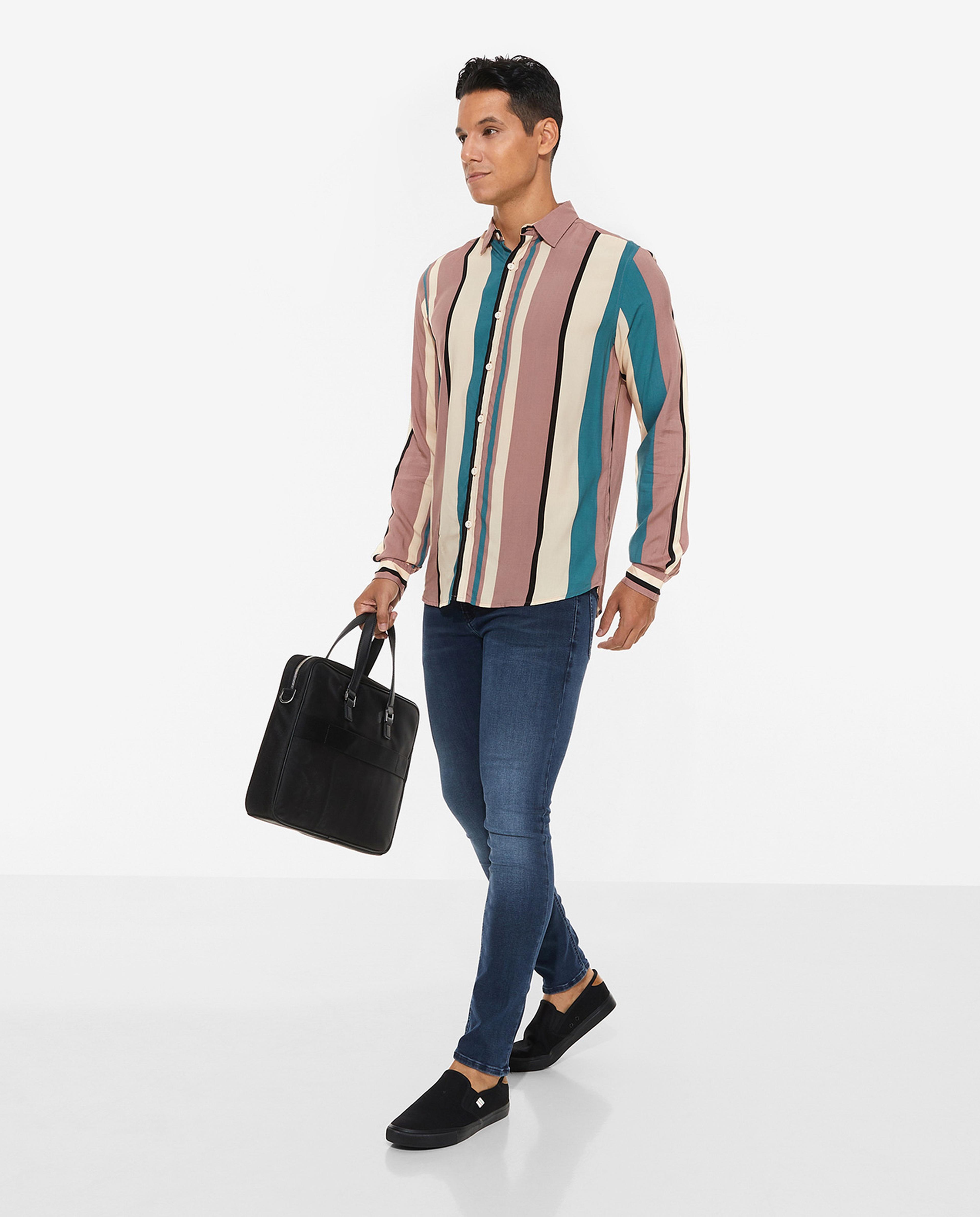 Color Block Shirt with Classic Collar and Long Sleeves