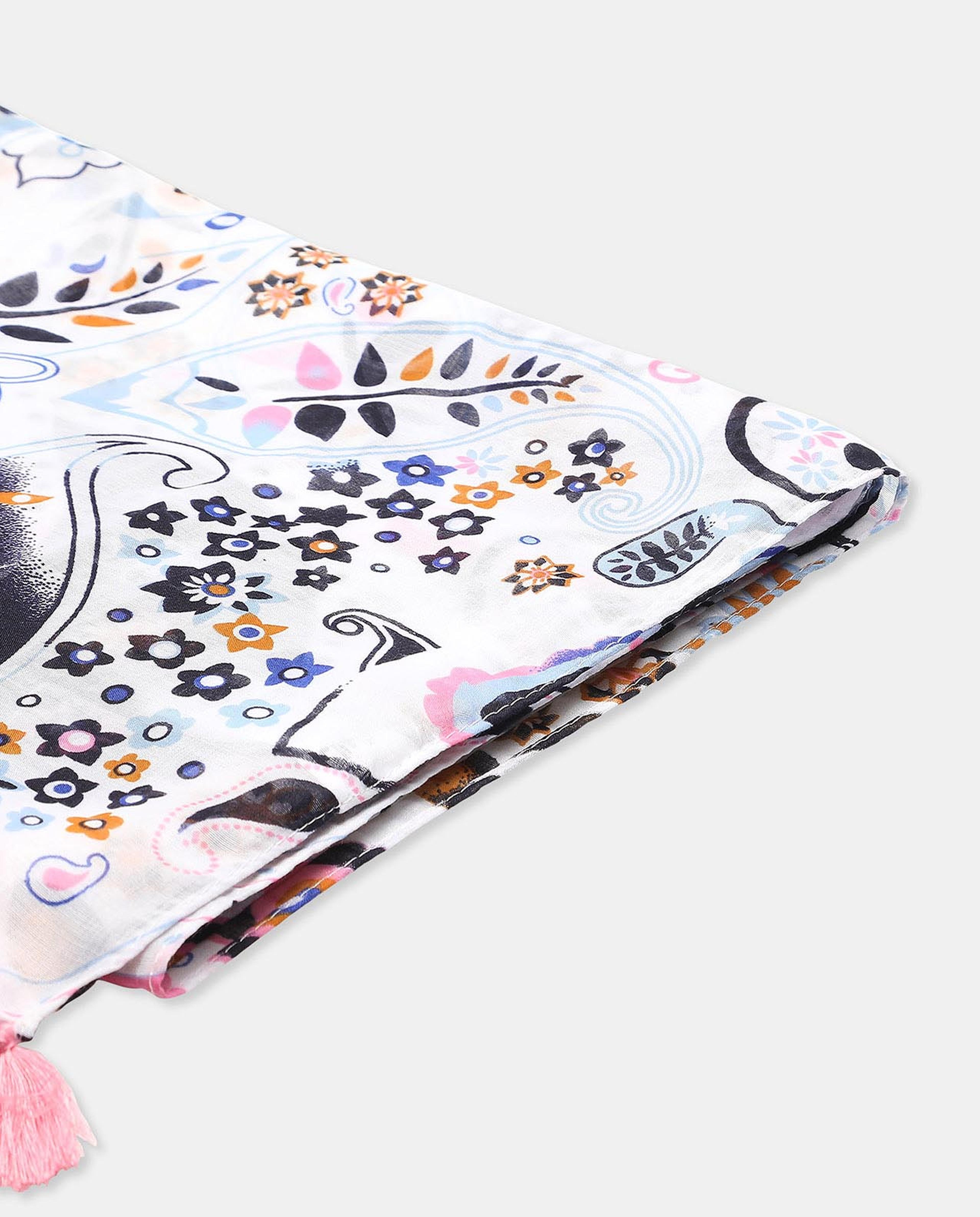 Abstract Printed Scraf with Tassels