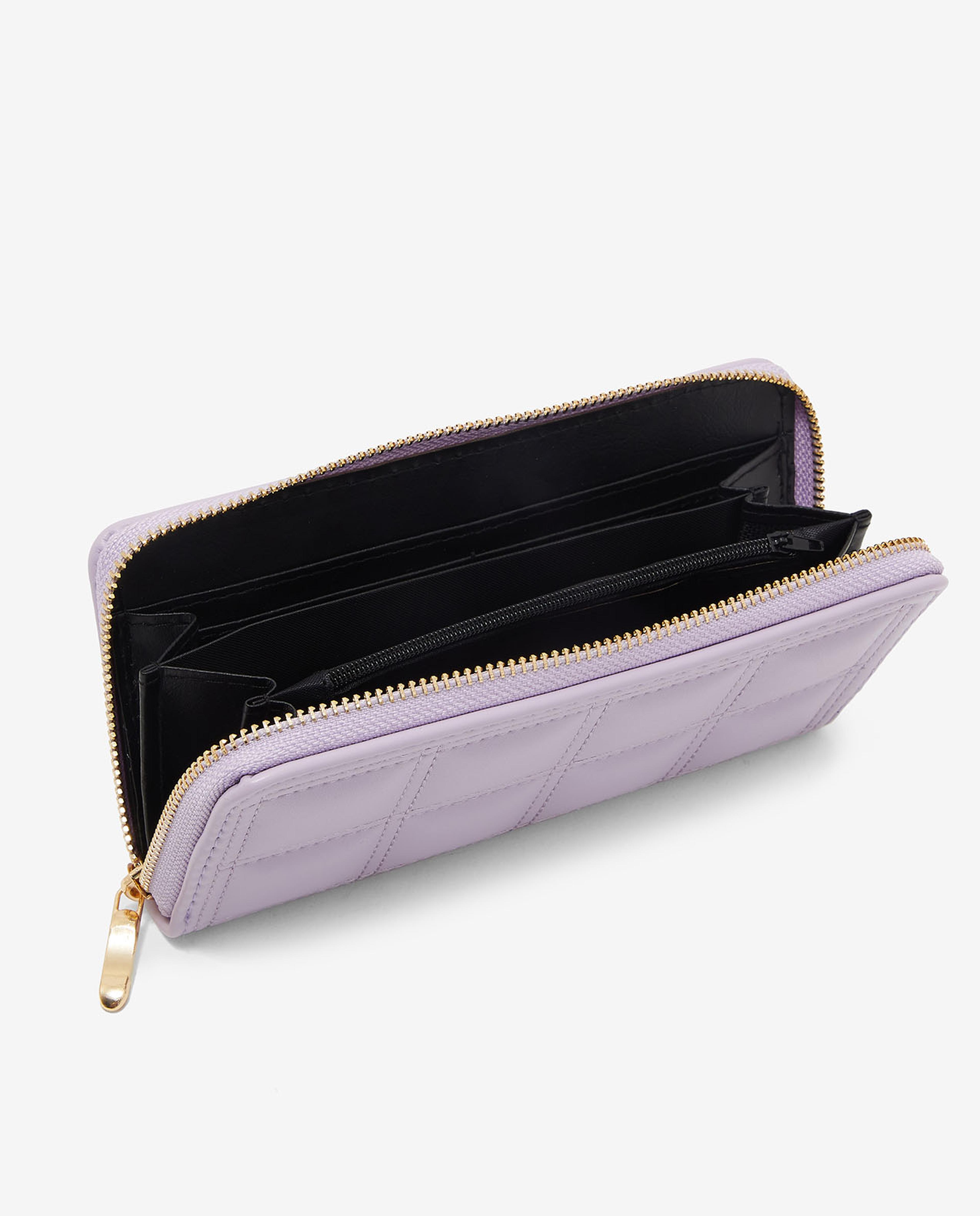 Quilted Wallet with Zippered Closure