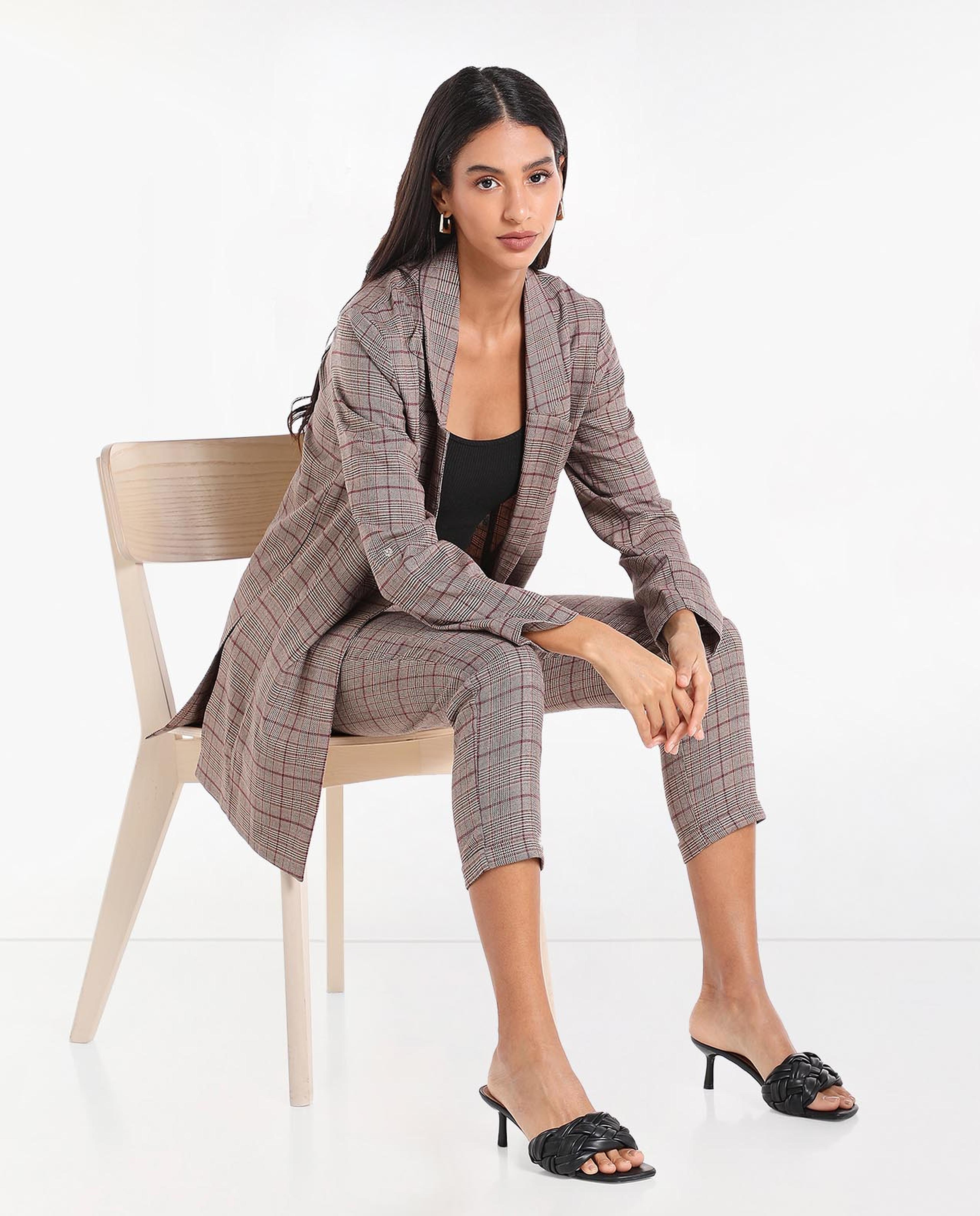 Checked Front-Open Long-Line Blazer with Notched Lapel and Long Sleeves