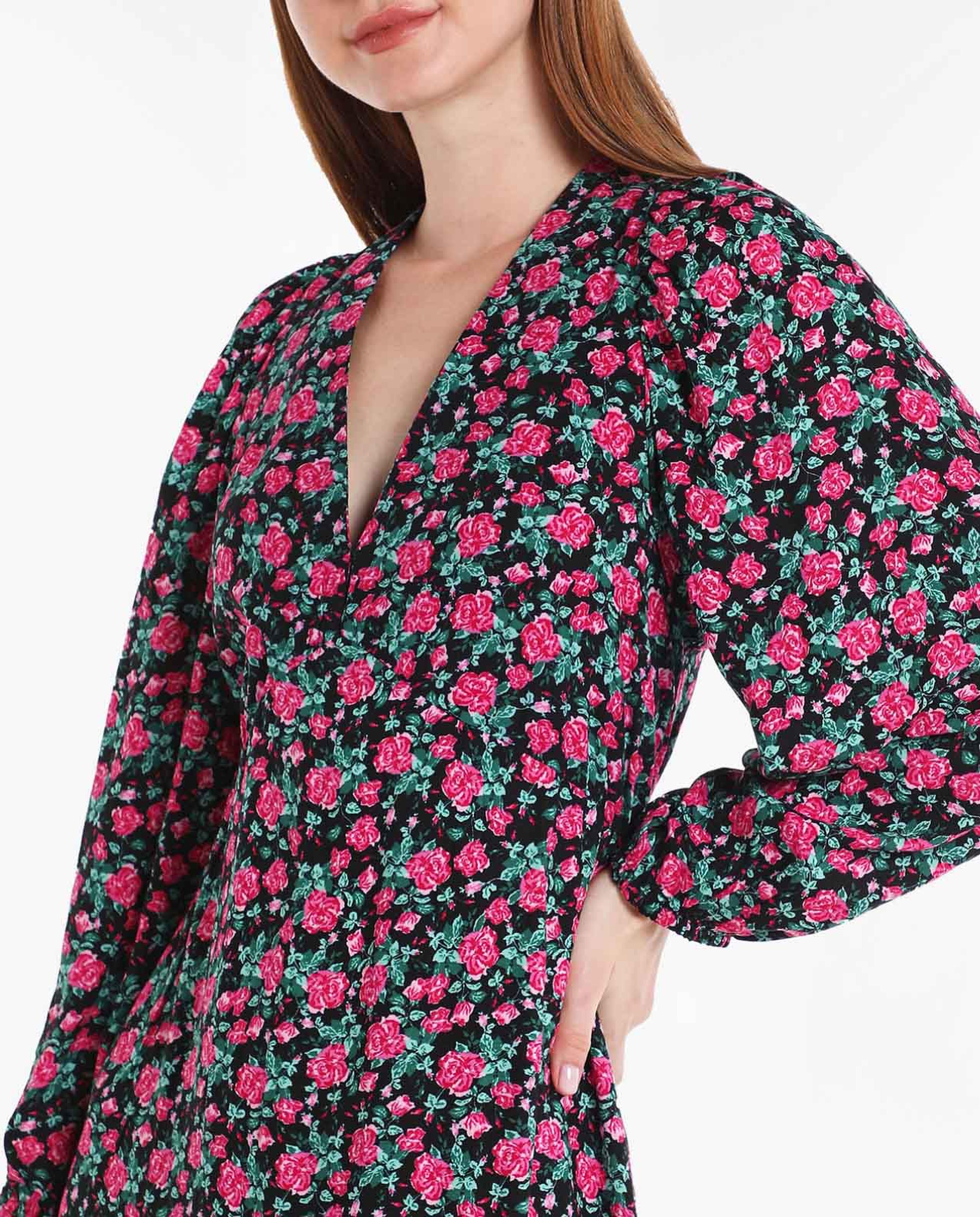 Printed Maxi Dress with V-Neck and Long Sleeves
