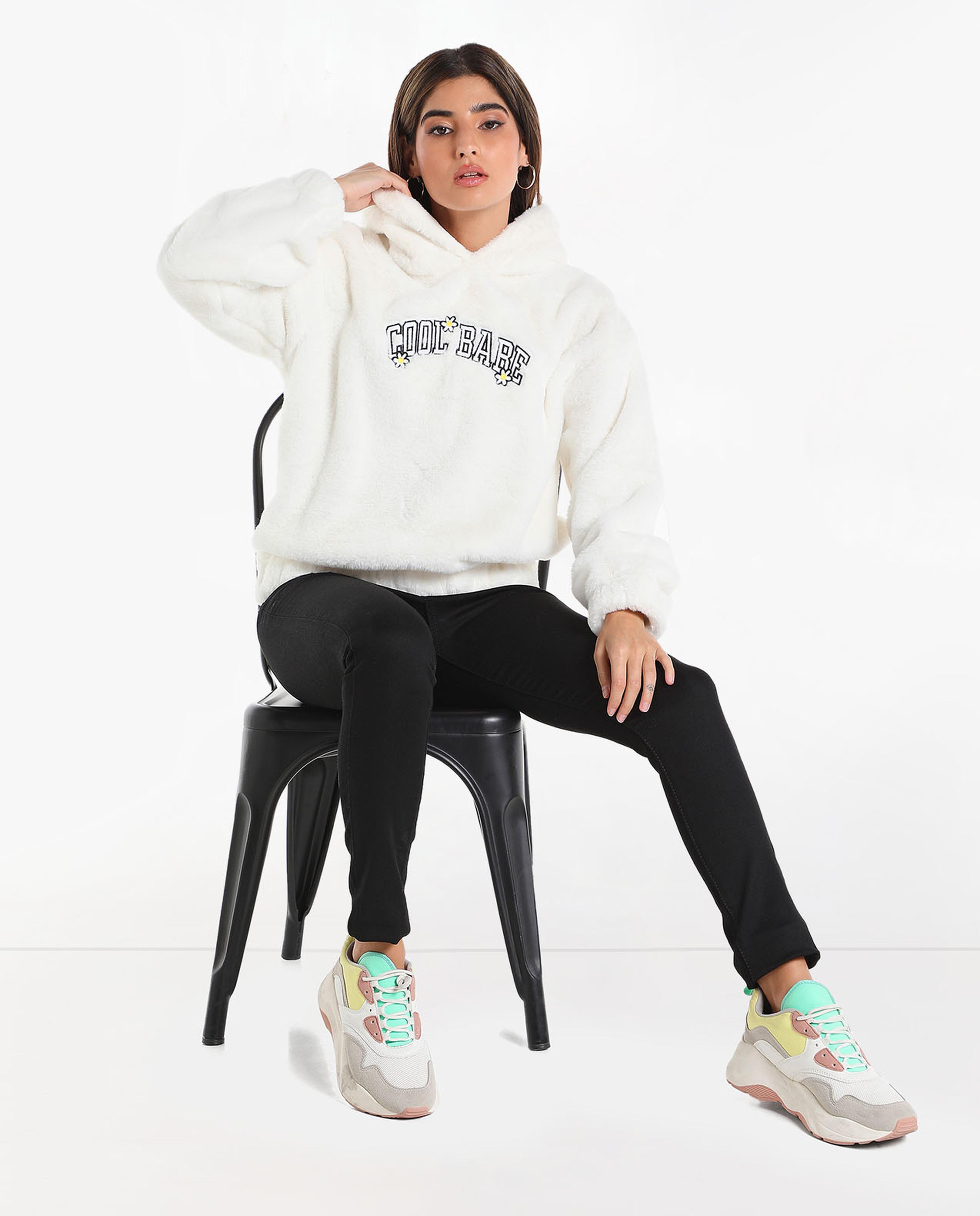 Embroidered hooded sweatshirt outlet