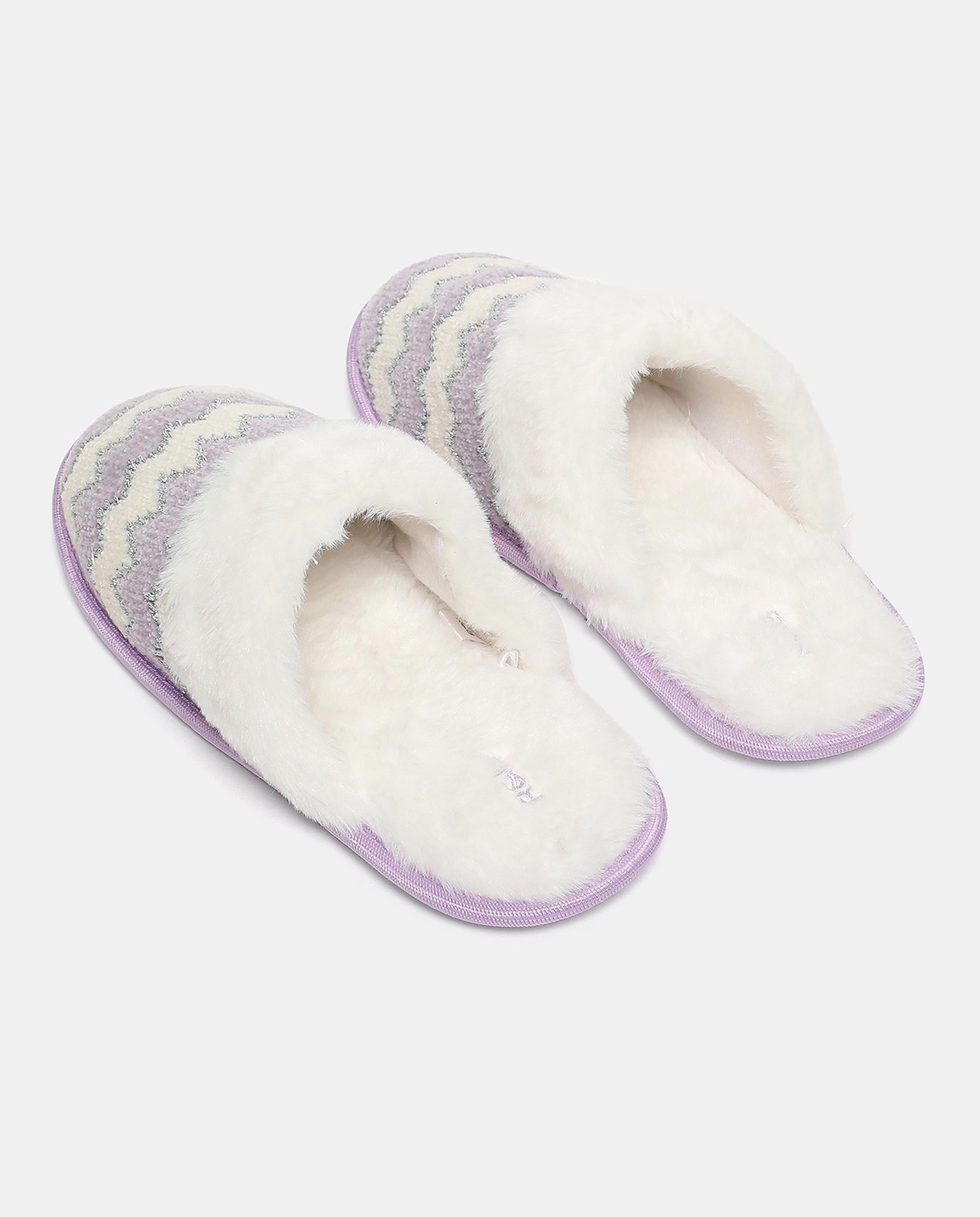 Chevron Detailed Slip-On Bedroom Slippers