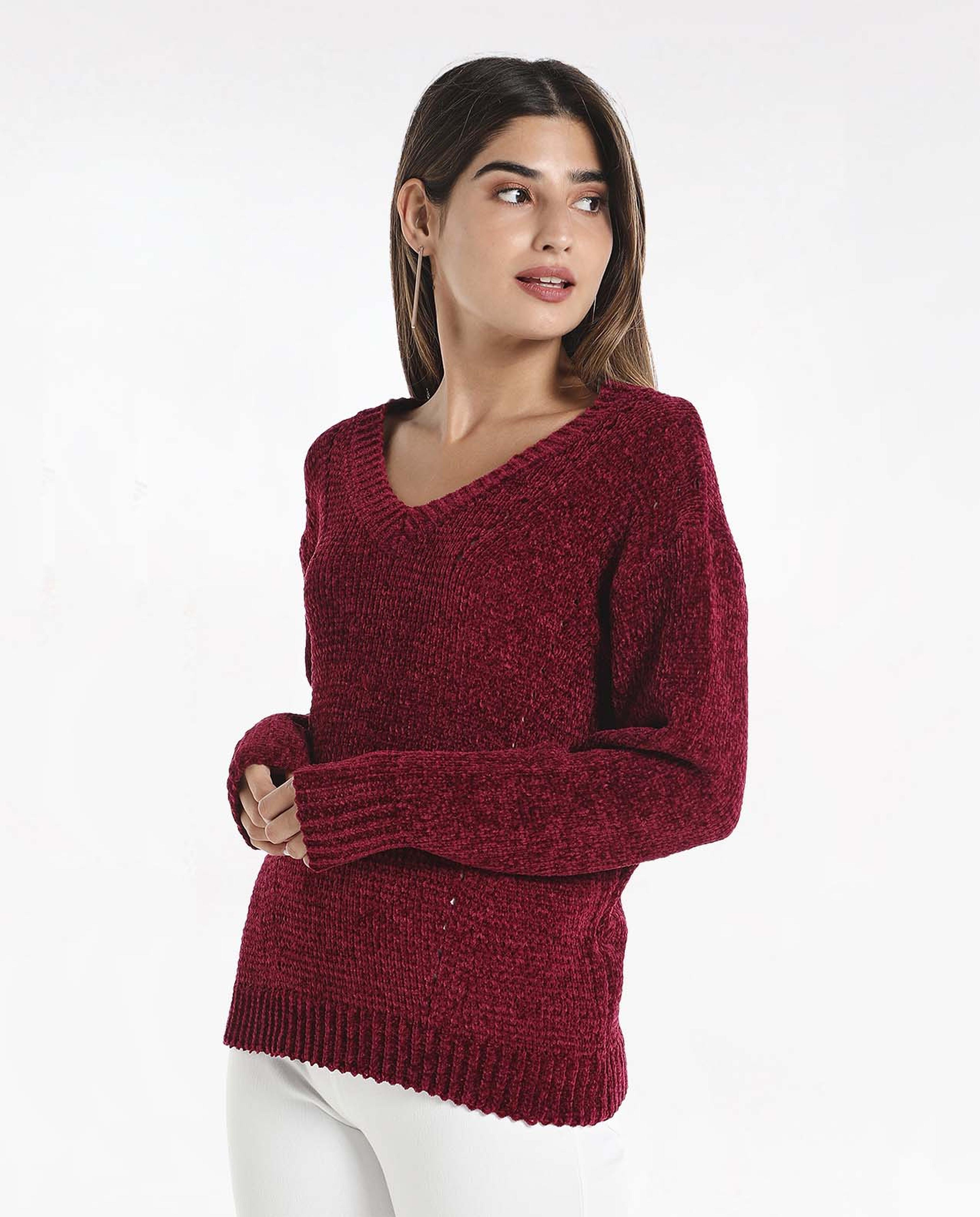 Solid Casual Sweater with V-Neck and Long Sleeves