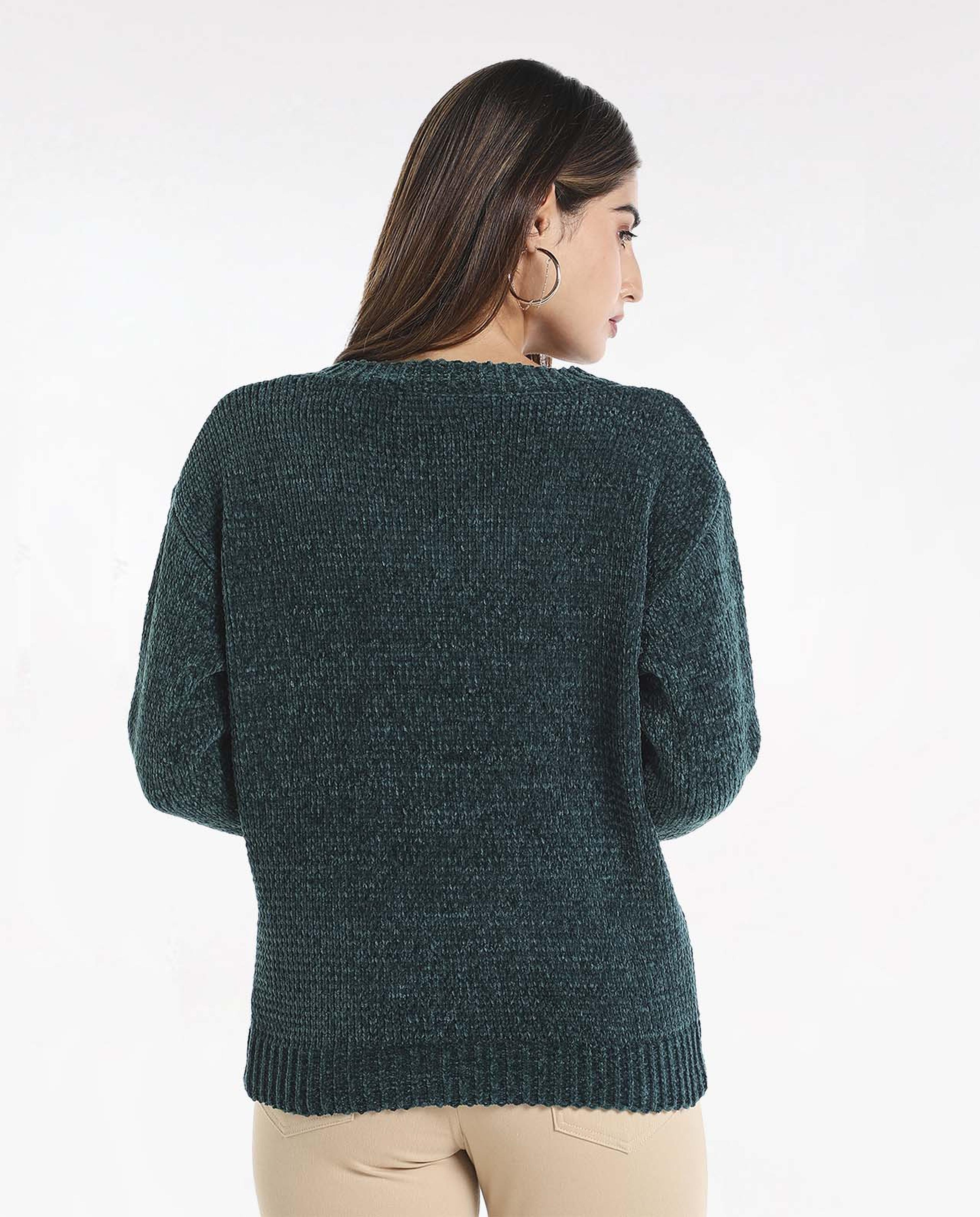 Solid Casual Sweater with V-Neck and Long Sleeves