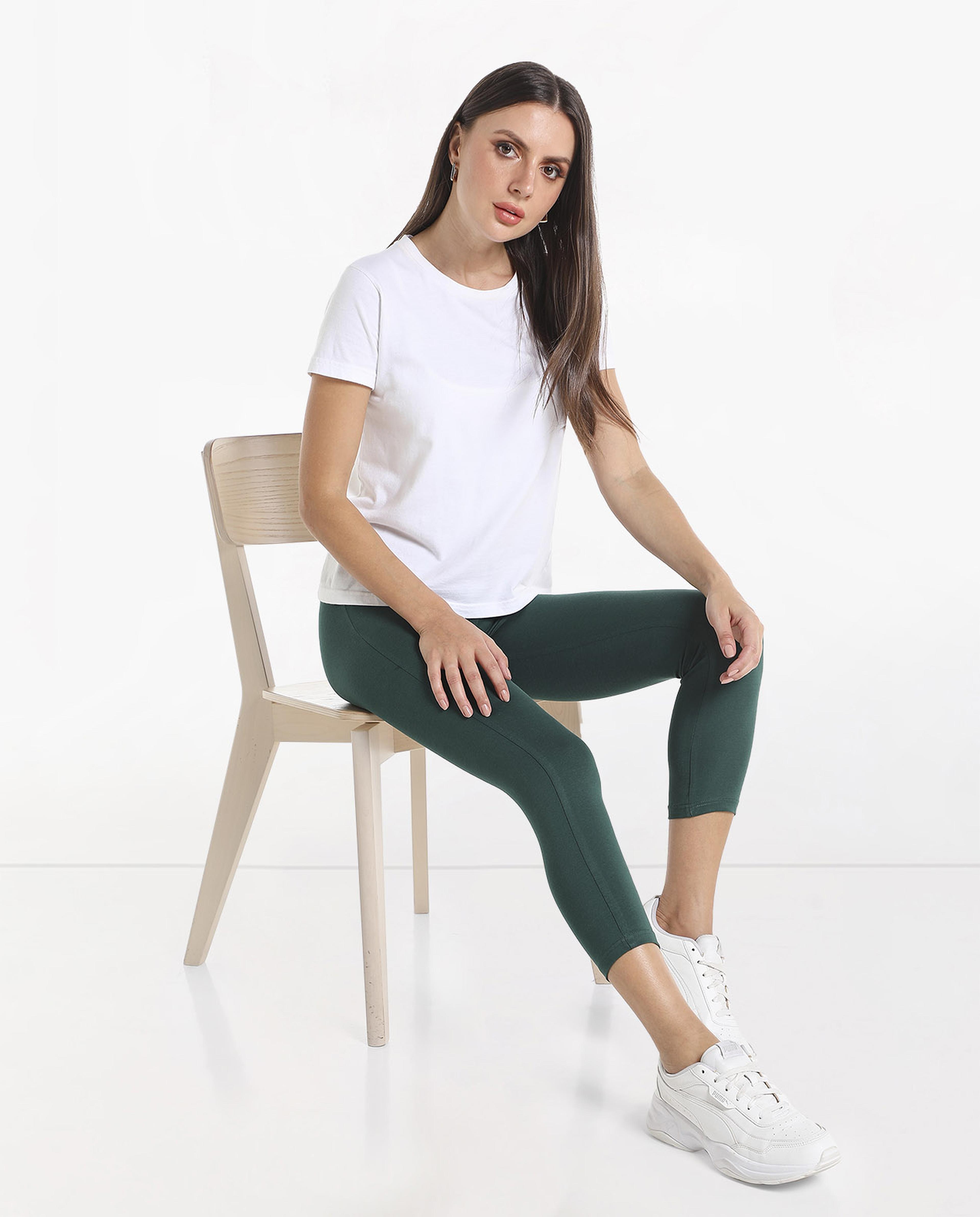 Solid Mid-Rise Capri Leggings