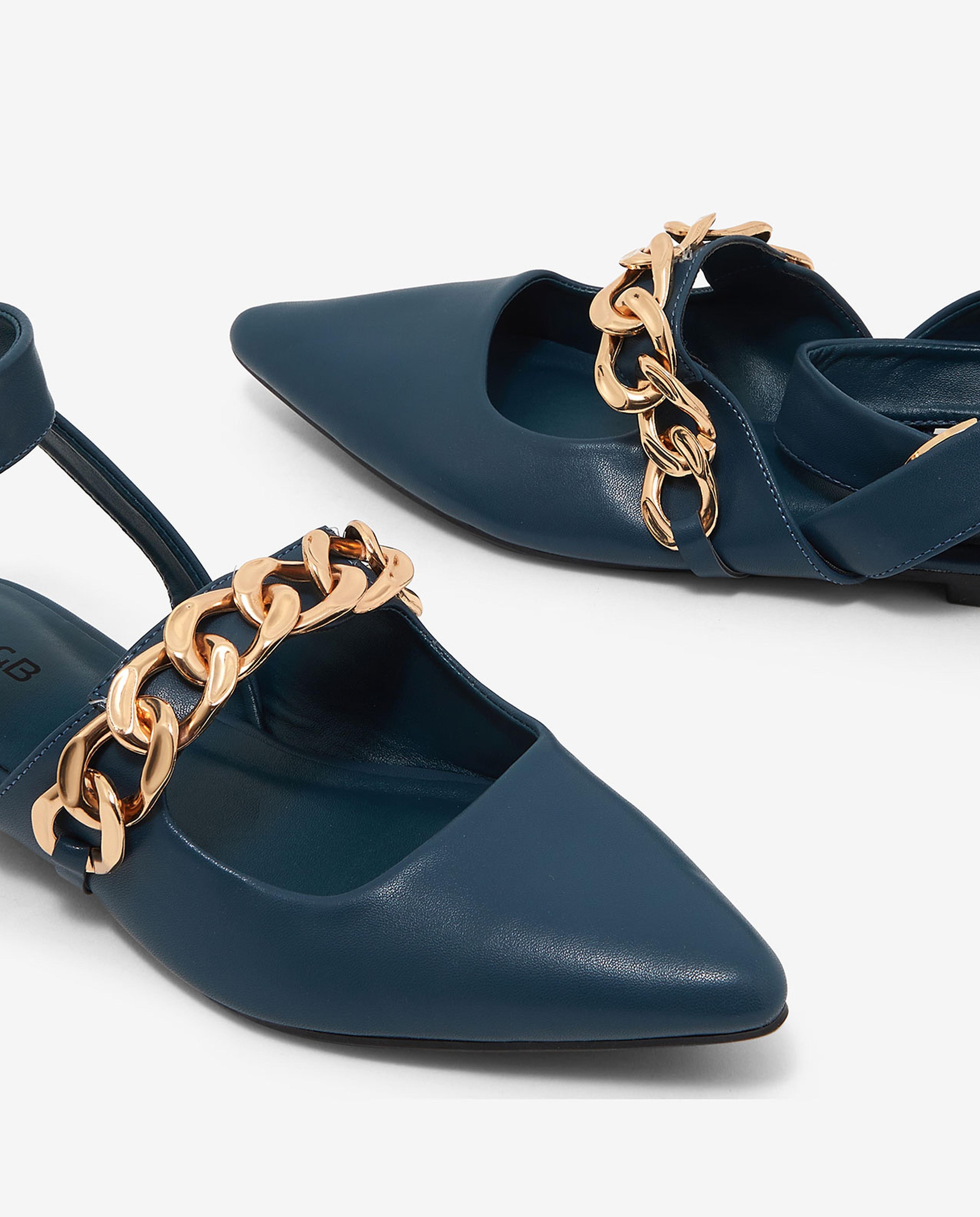 Chain Detailed Ankle Loop Pointed Flats