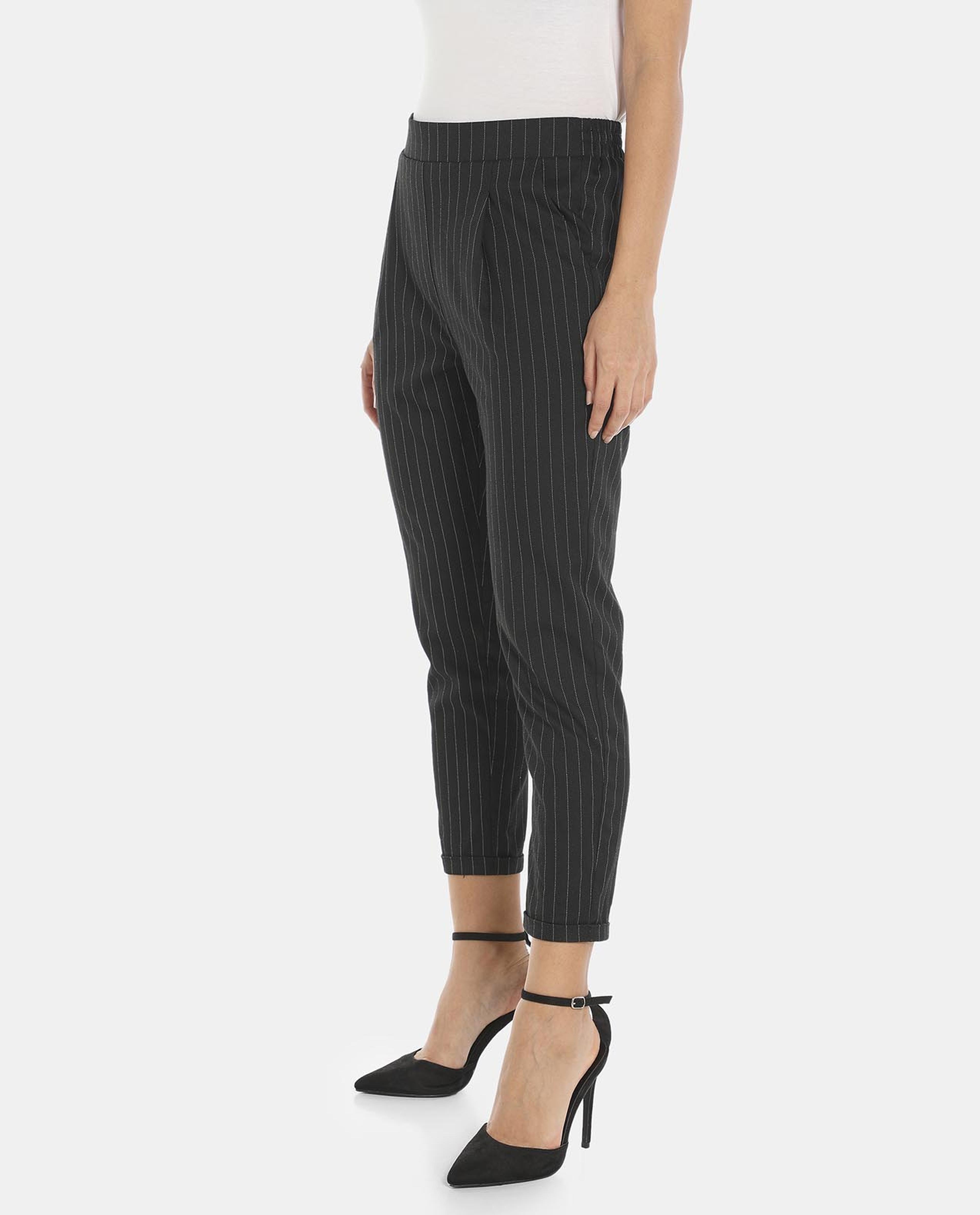Black Solid Bottom