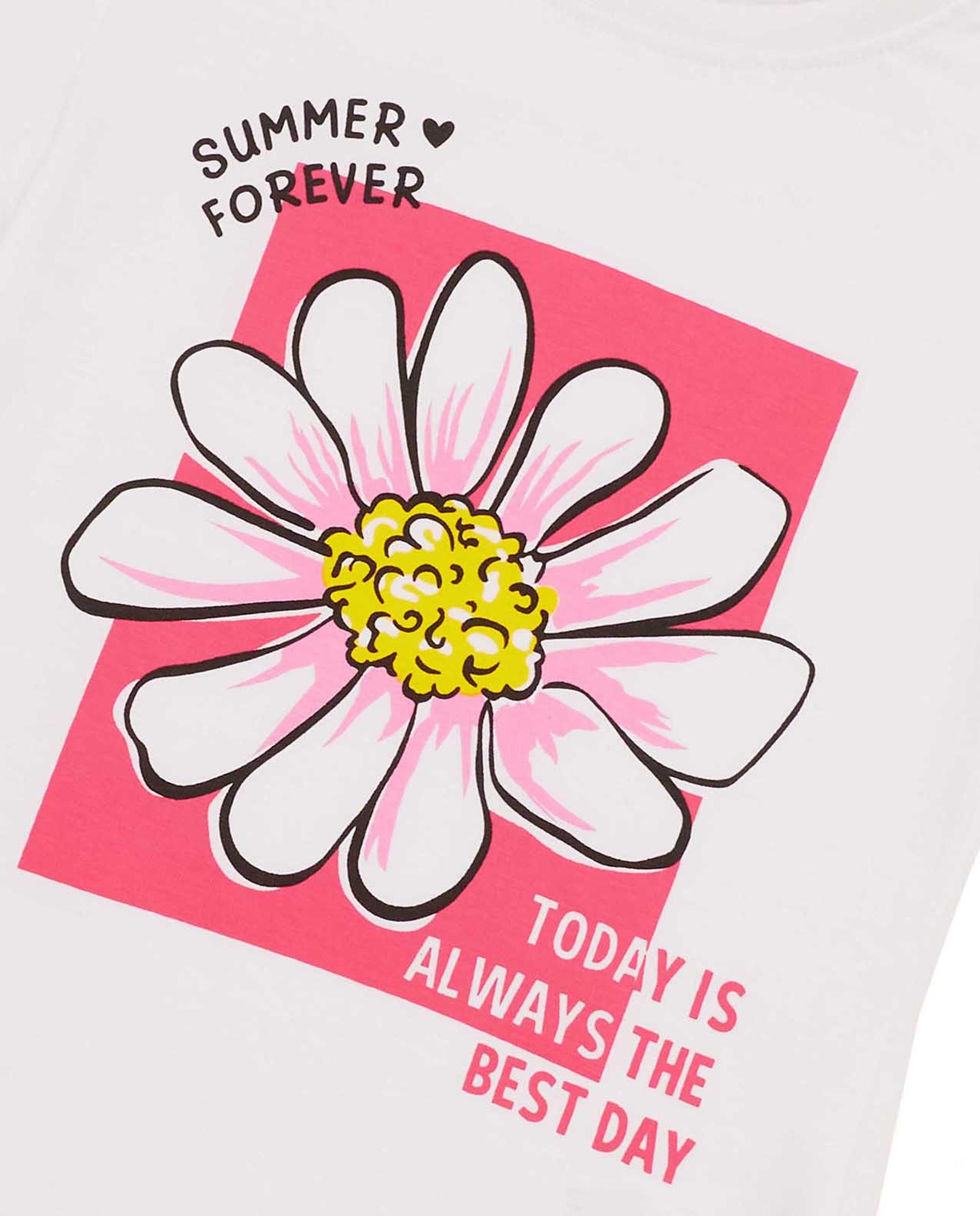 Graphic Print T-Shirt with Crew Neck and Short Sleeves