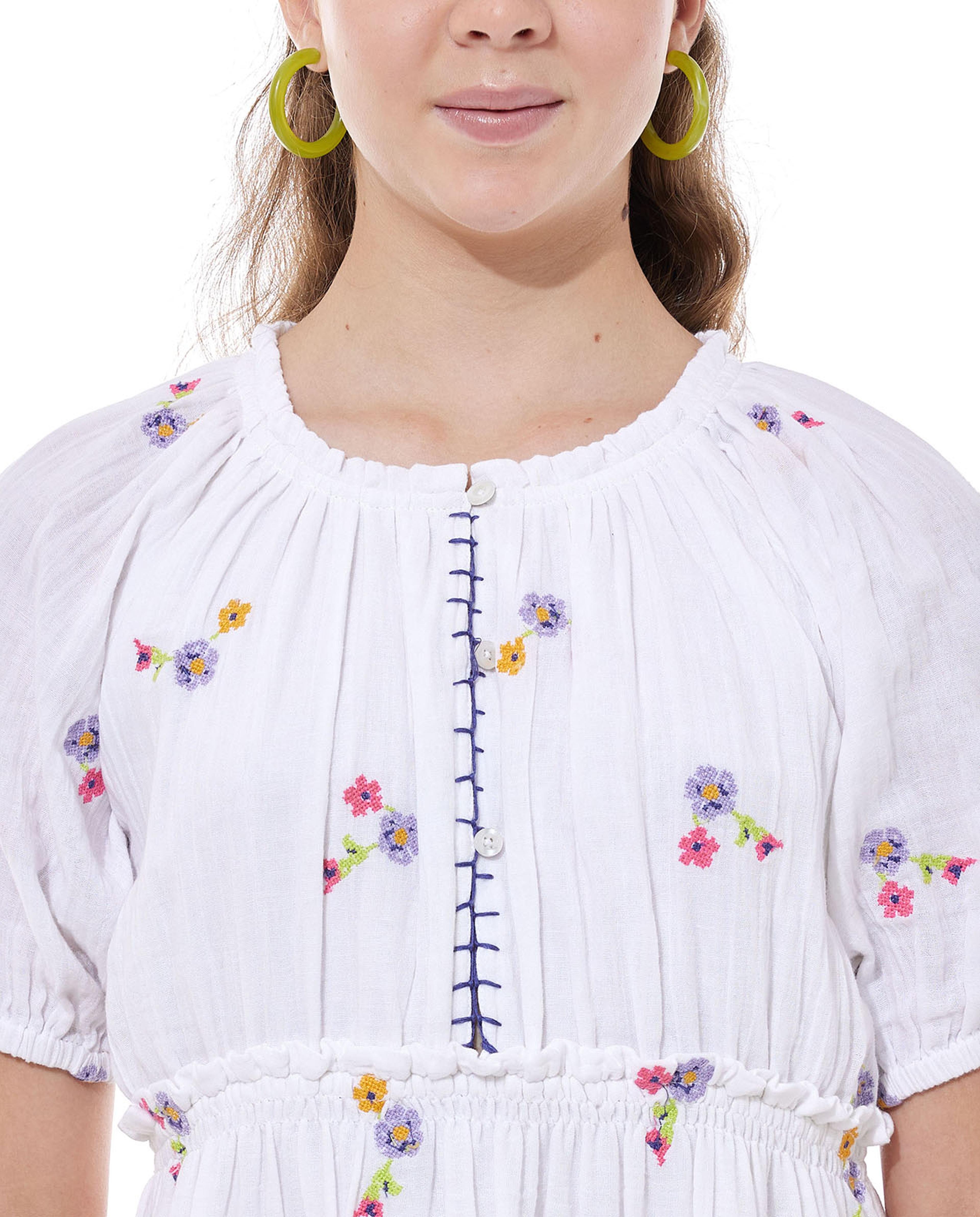 Embroidered Dress with Round Neck and Puff Sleeves