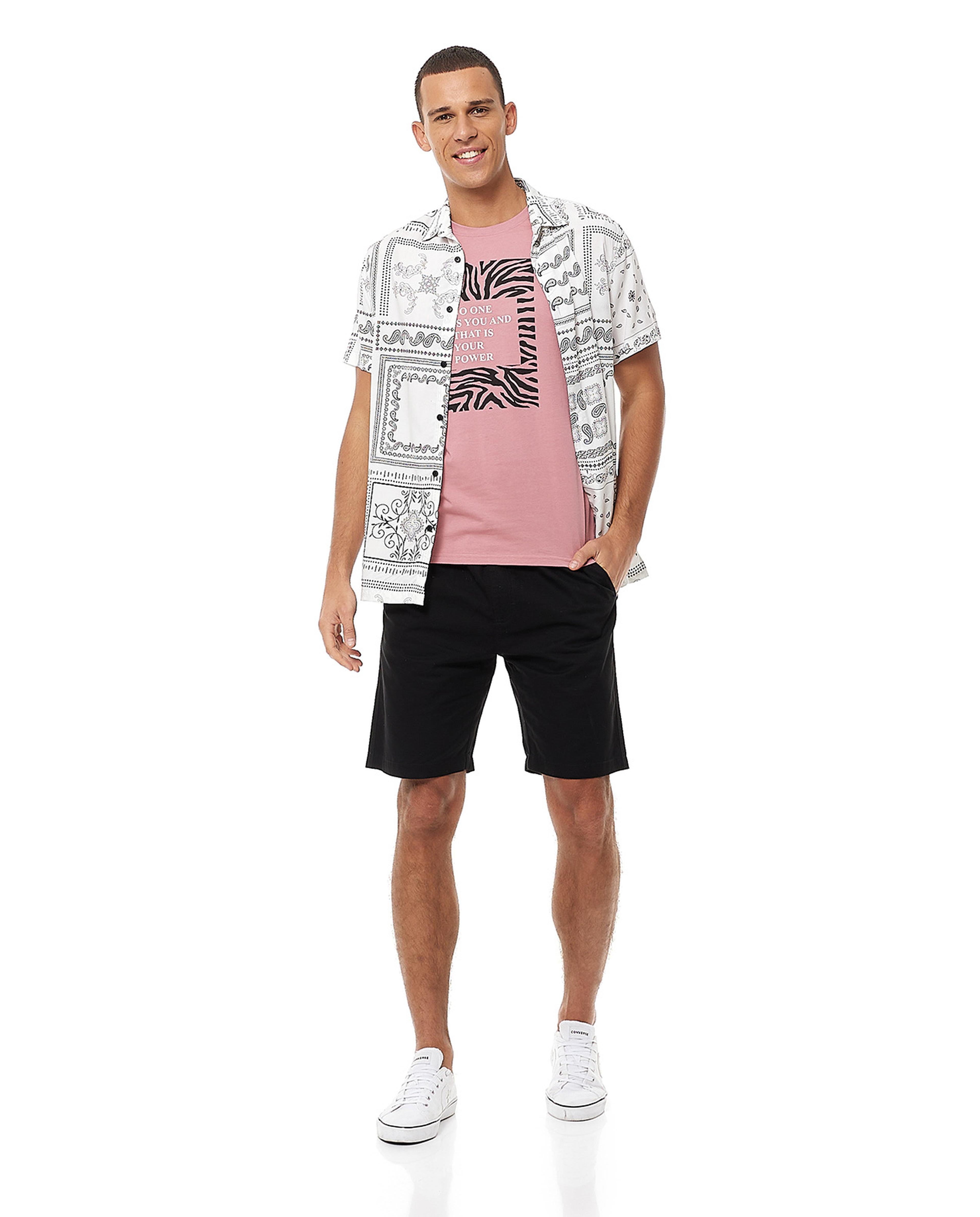 Graphic Print T-Shirt with Crew Neck and Short Sleeves