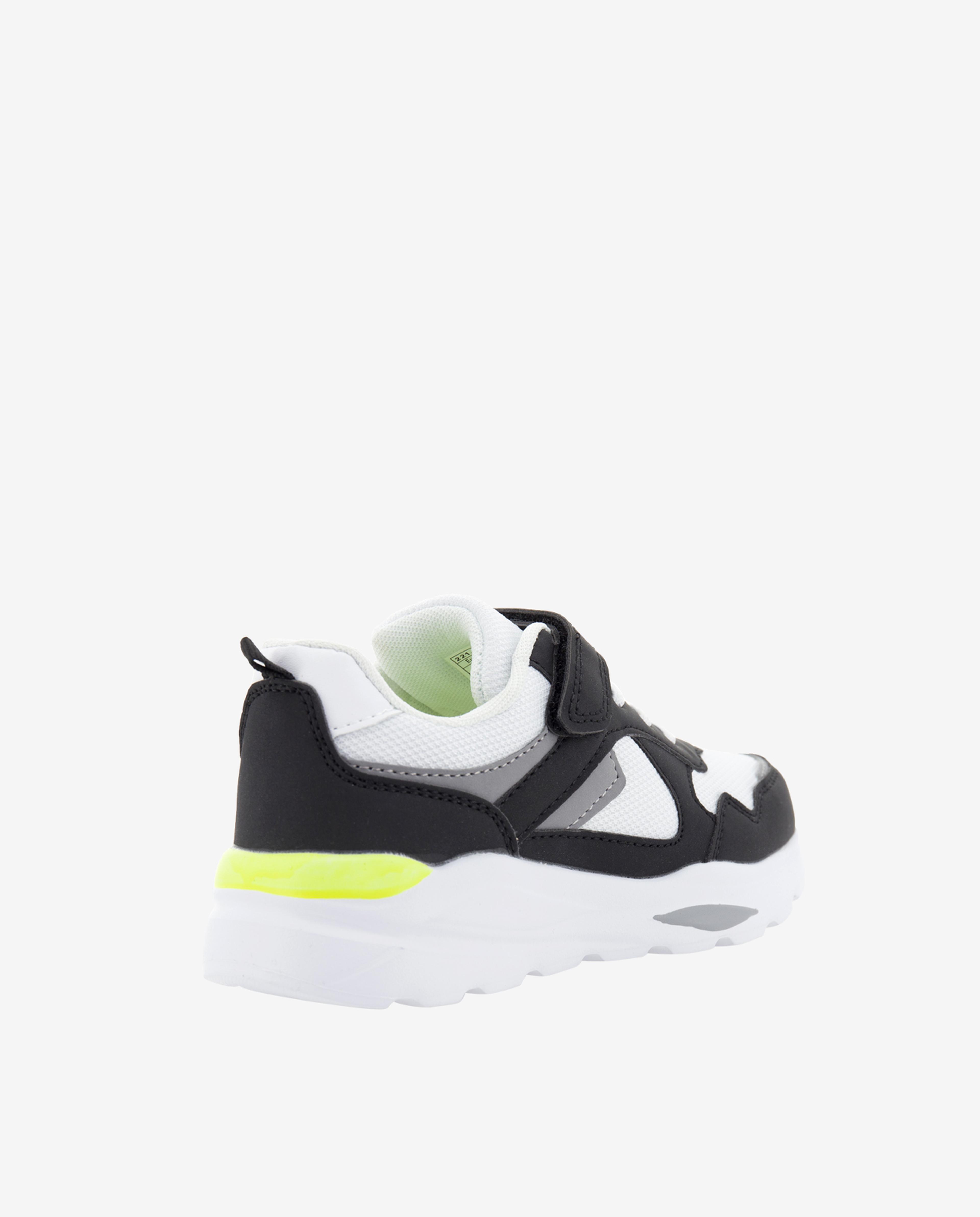 Black Sports Shoes