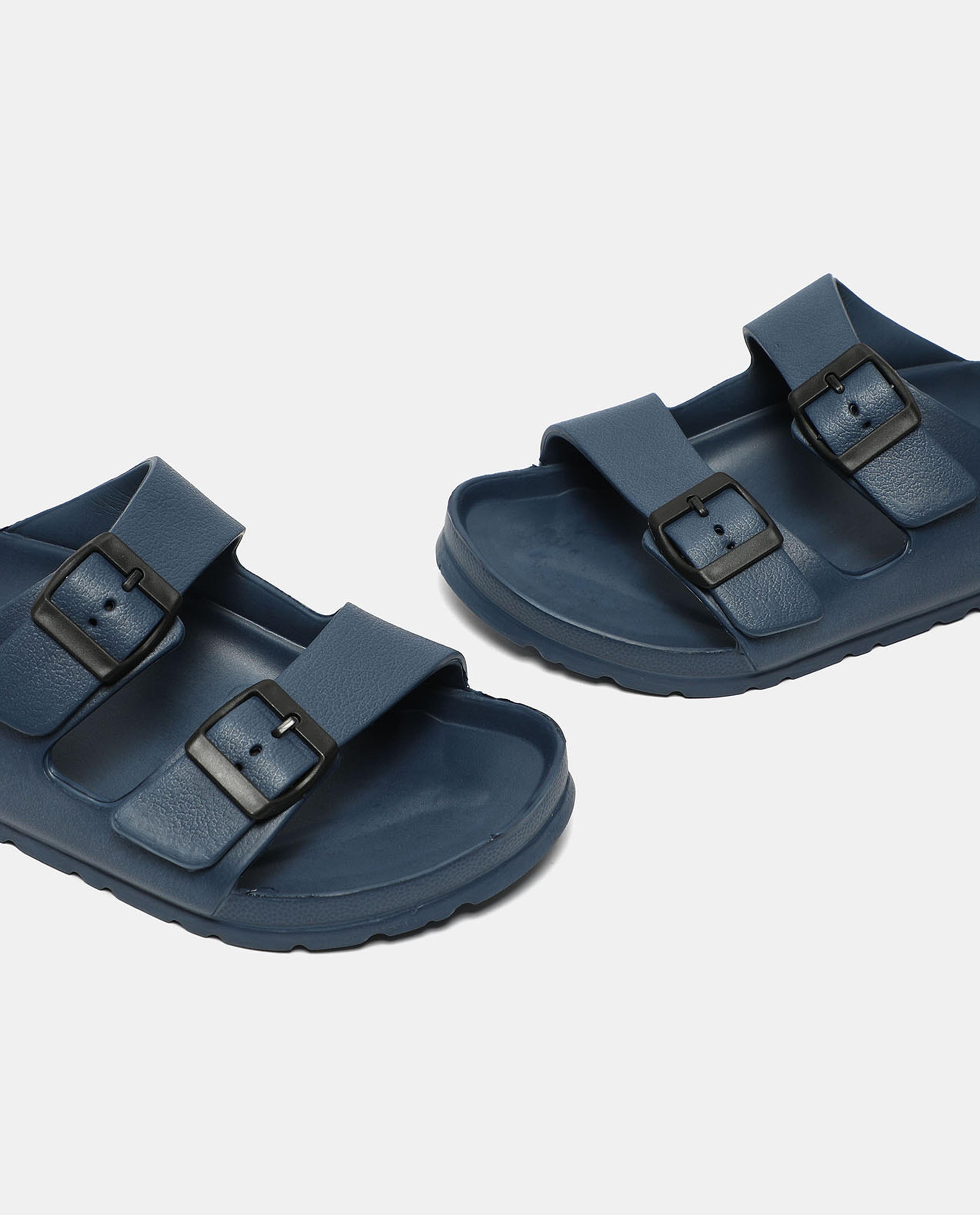 Solid Flat Sandals with Buckle Accent