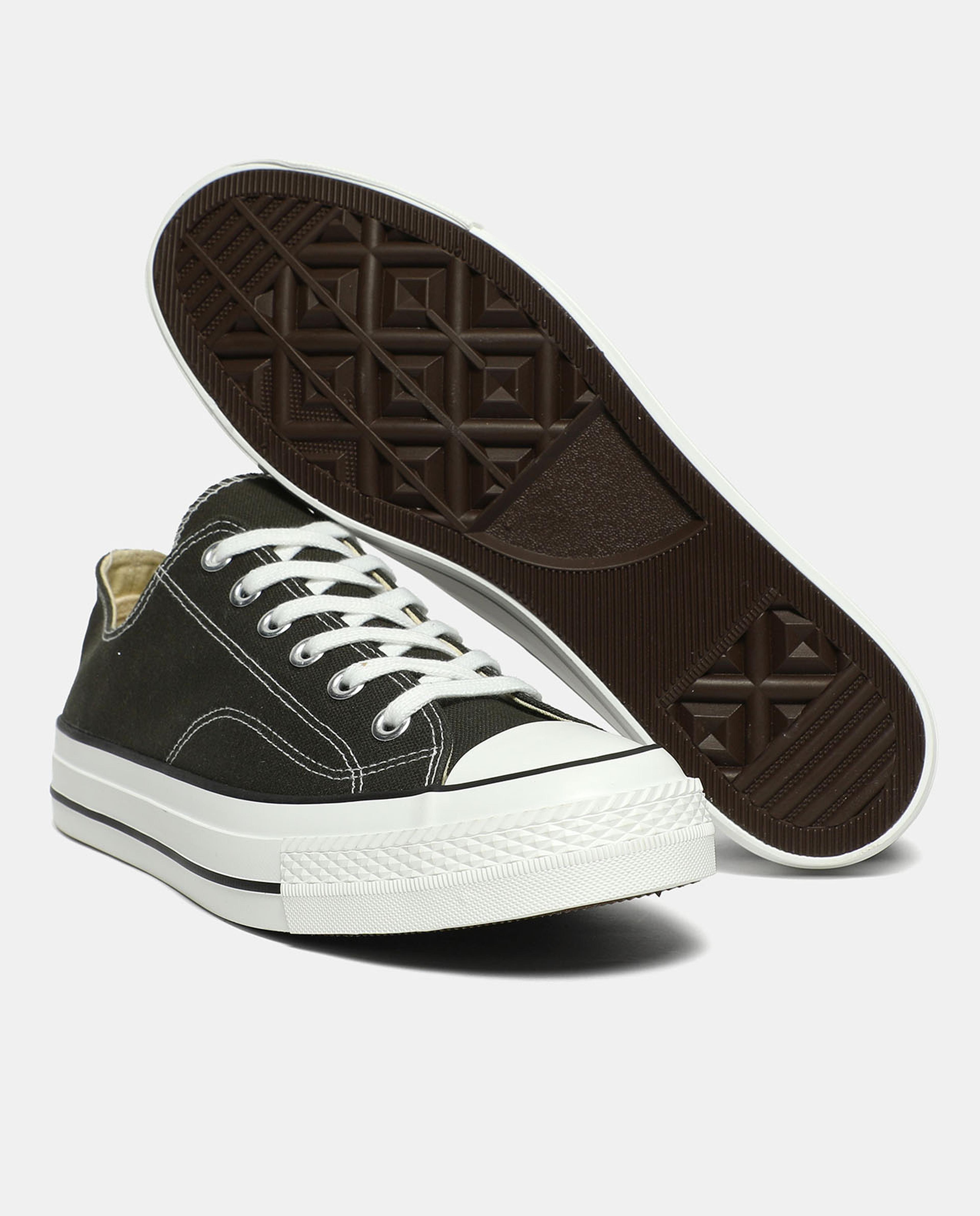 Low Top Canvas Shoes