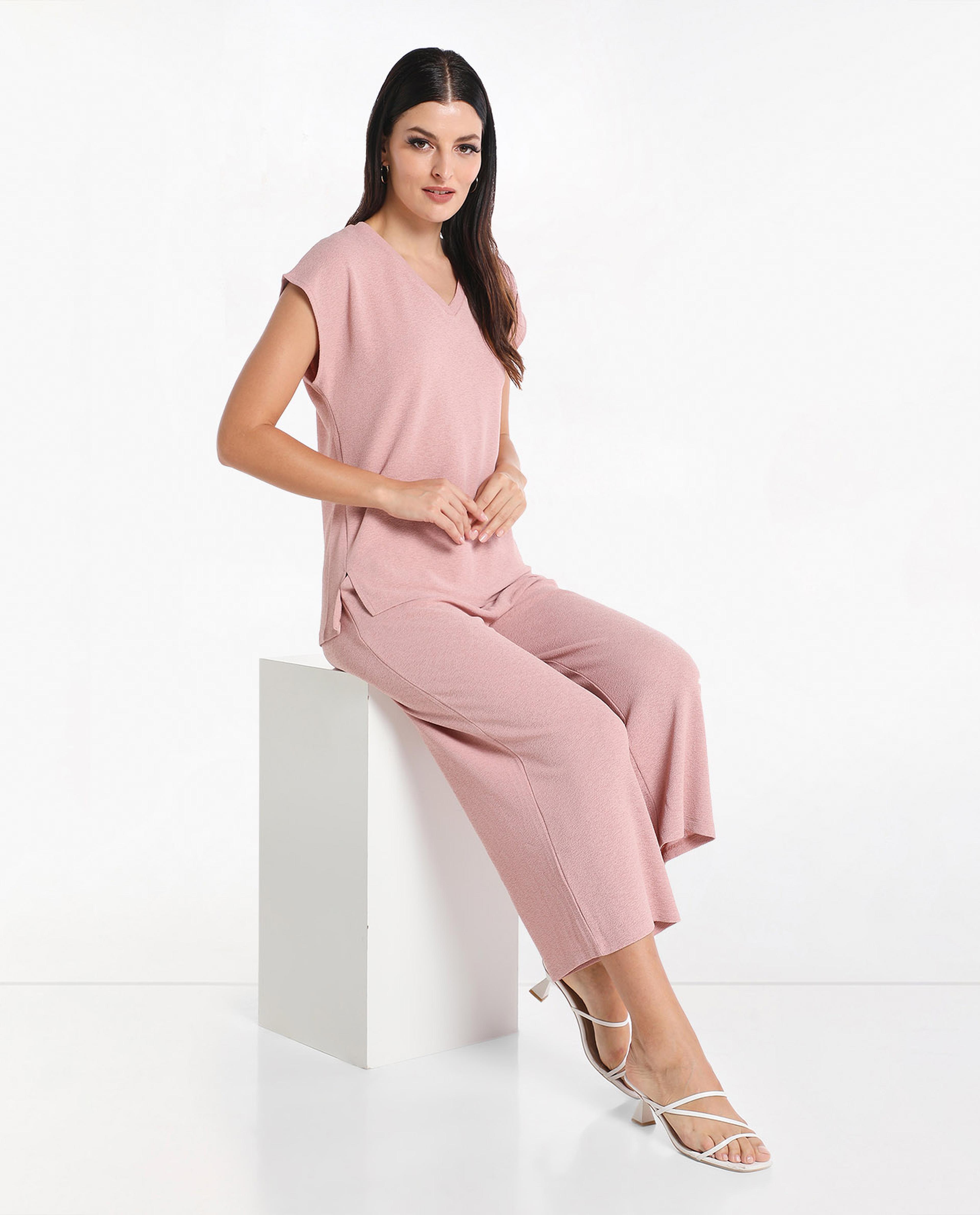 Solid Knit Top with V-Neck and Short Sleeve