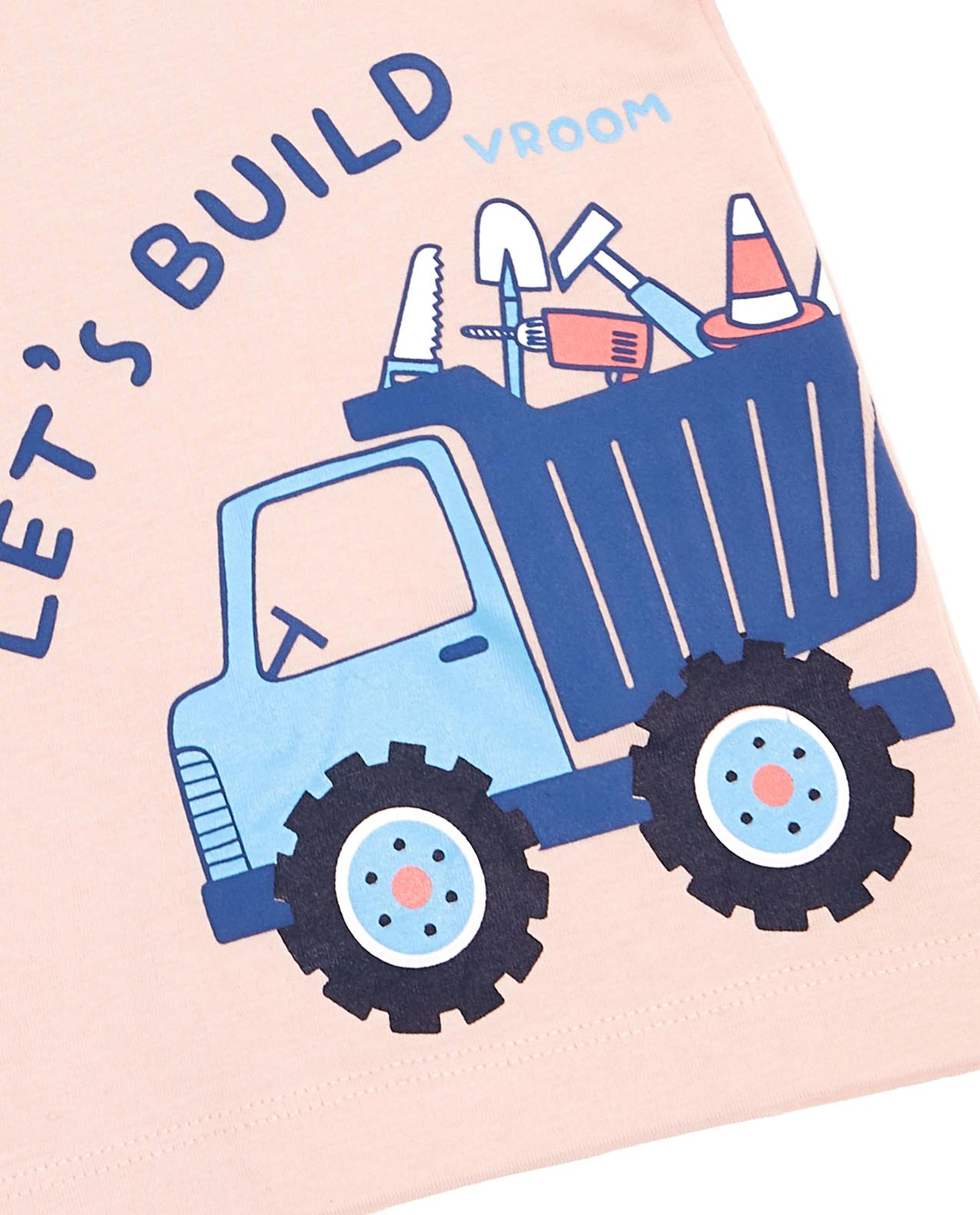 Graphic Print T-Shirt with Crew Neck and Short Sleeves