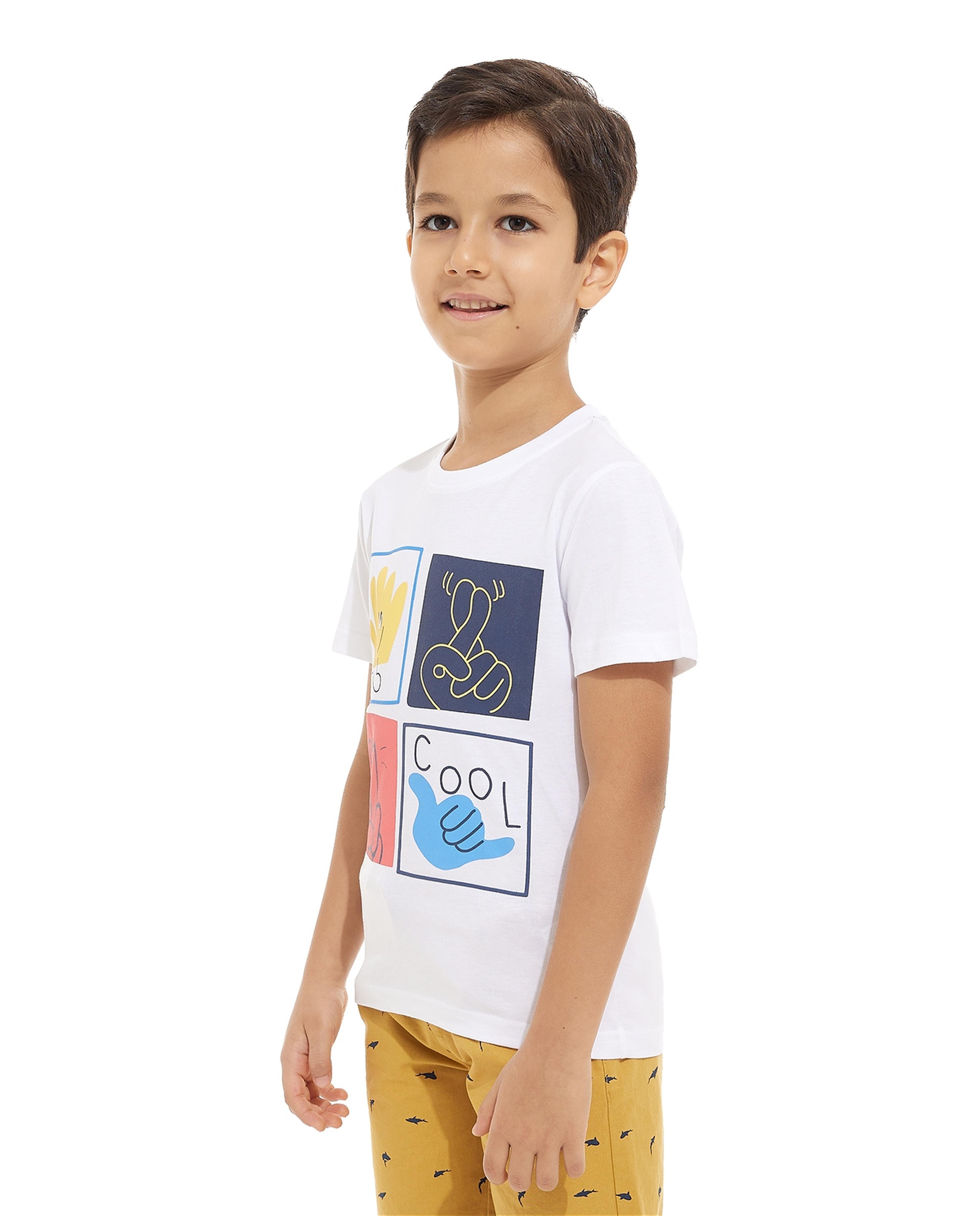 Graphic Print T-Shirt with Crew Neck and Short Sleeves