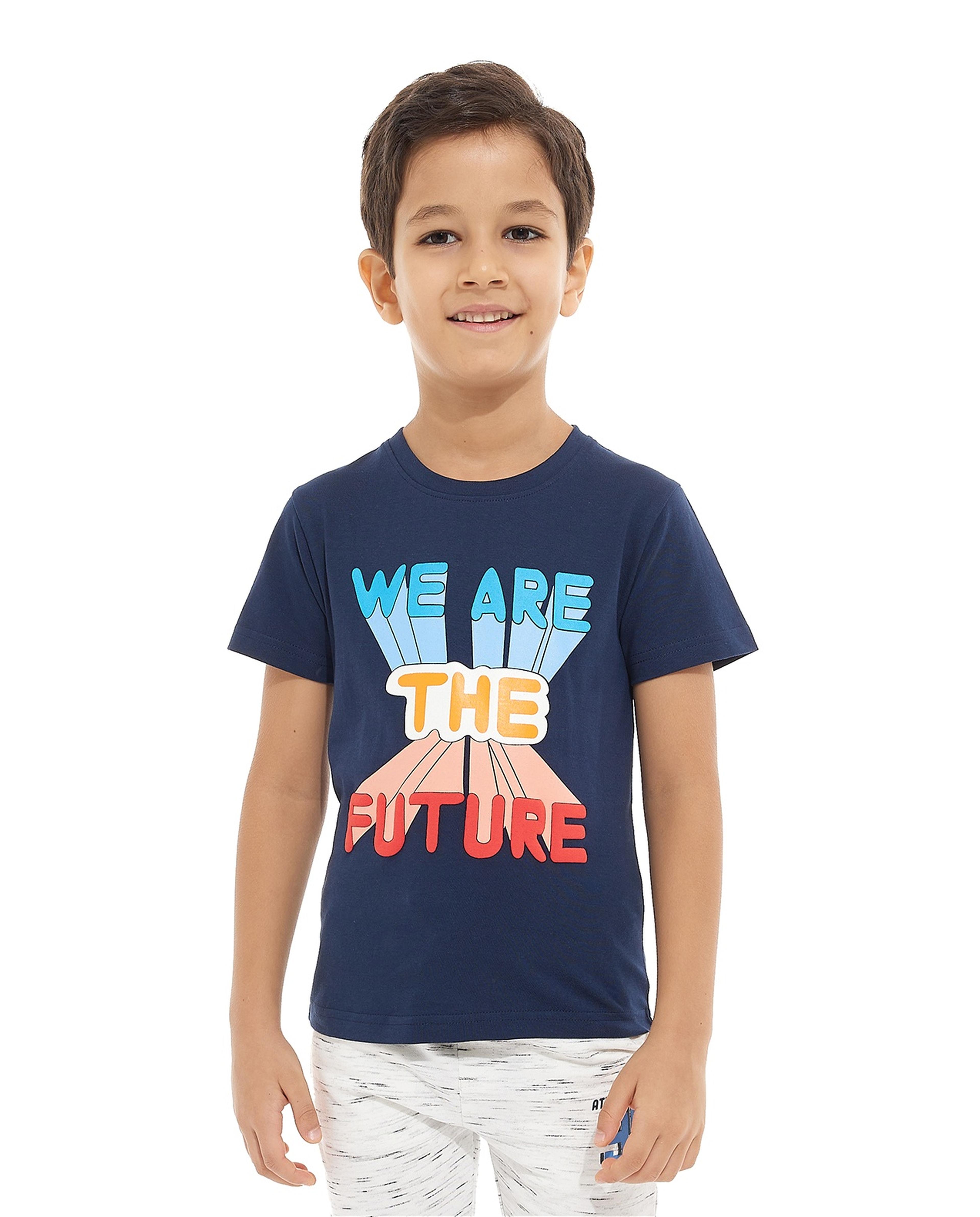 Graphic Print T-Shirt with Crew Neck and Short Sleeves
