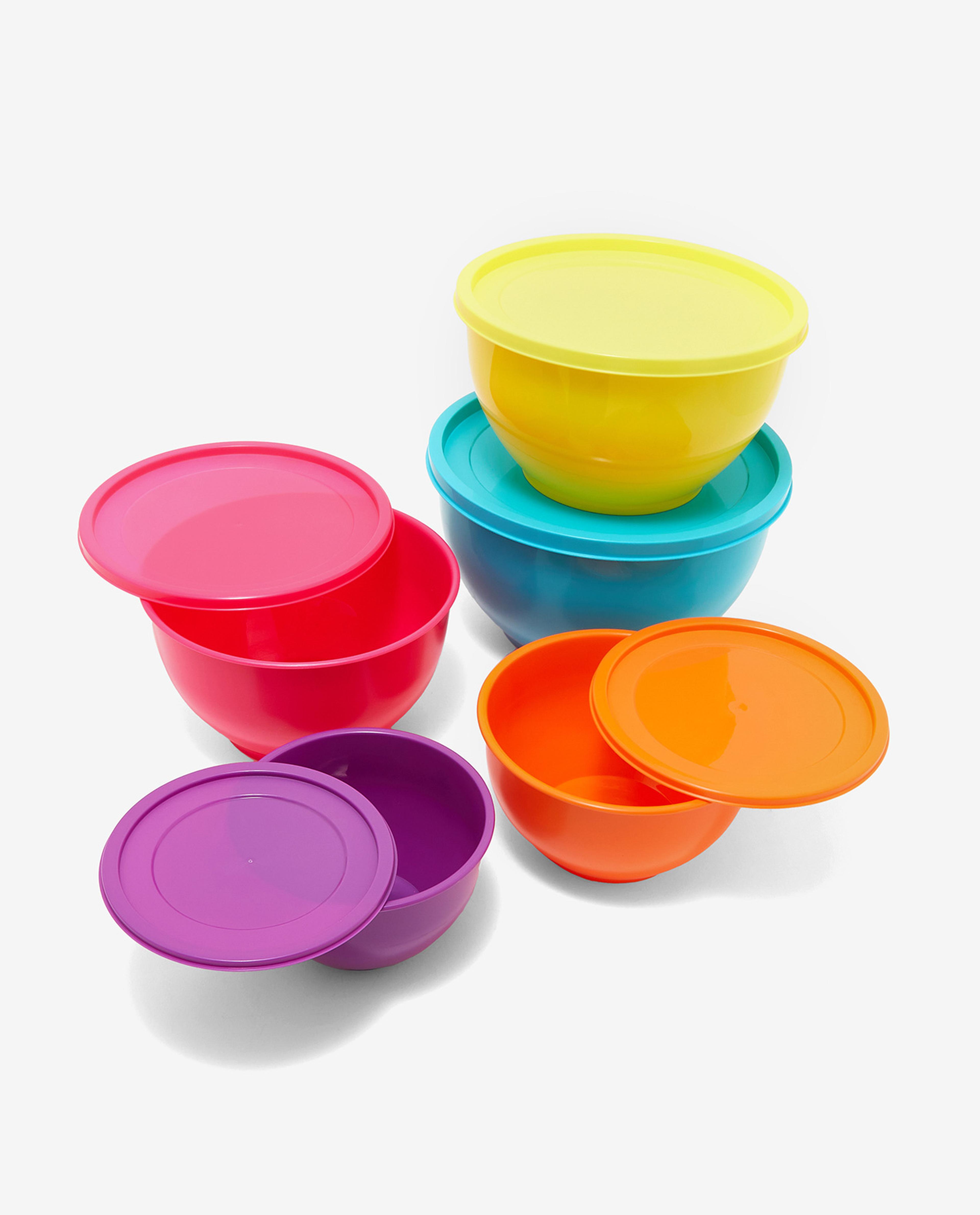 Set of 5 Plastic Bowl Shaped Containers