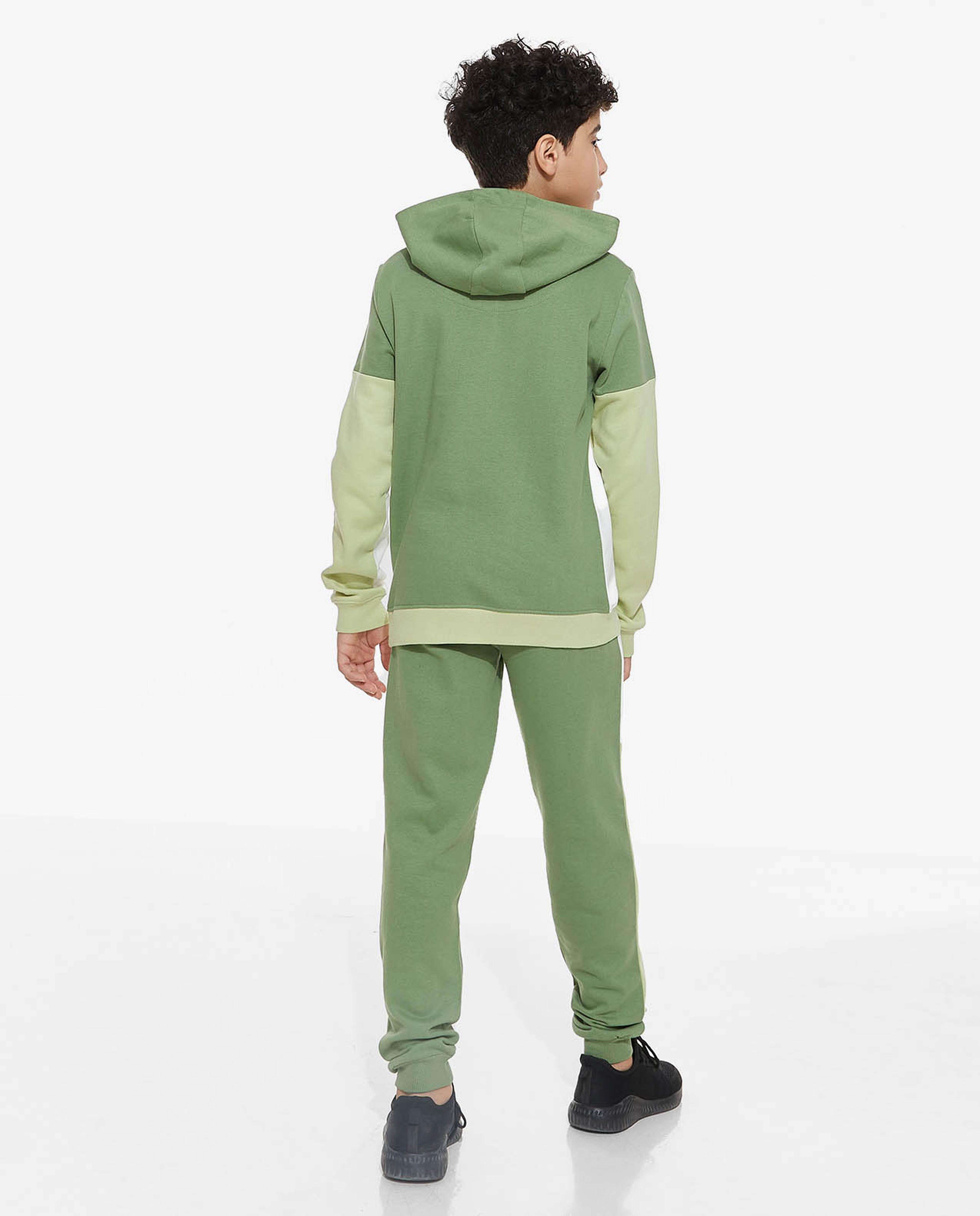 Color Block Typography Printed Clothing Set