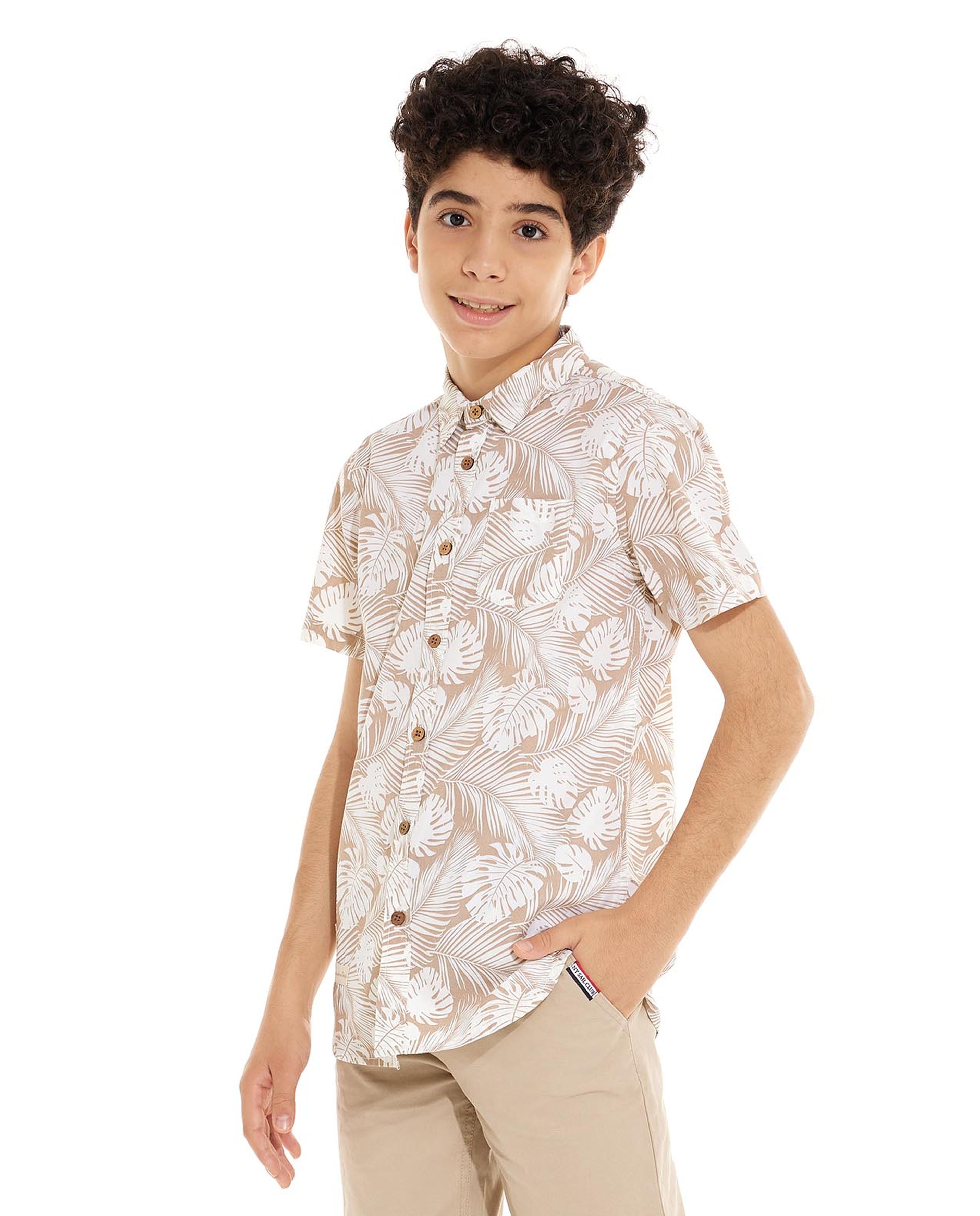 Patterned Shirt with Classic Collar and Short Sleeves