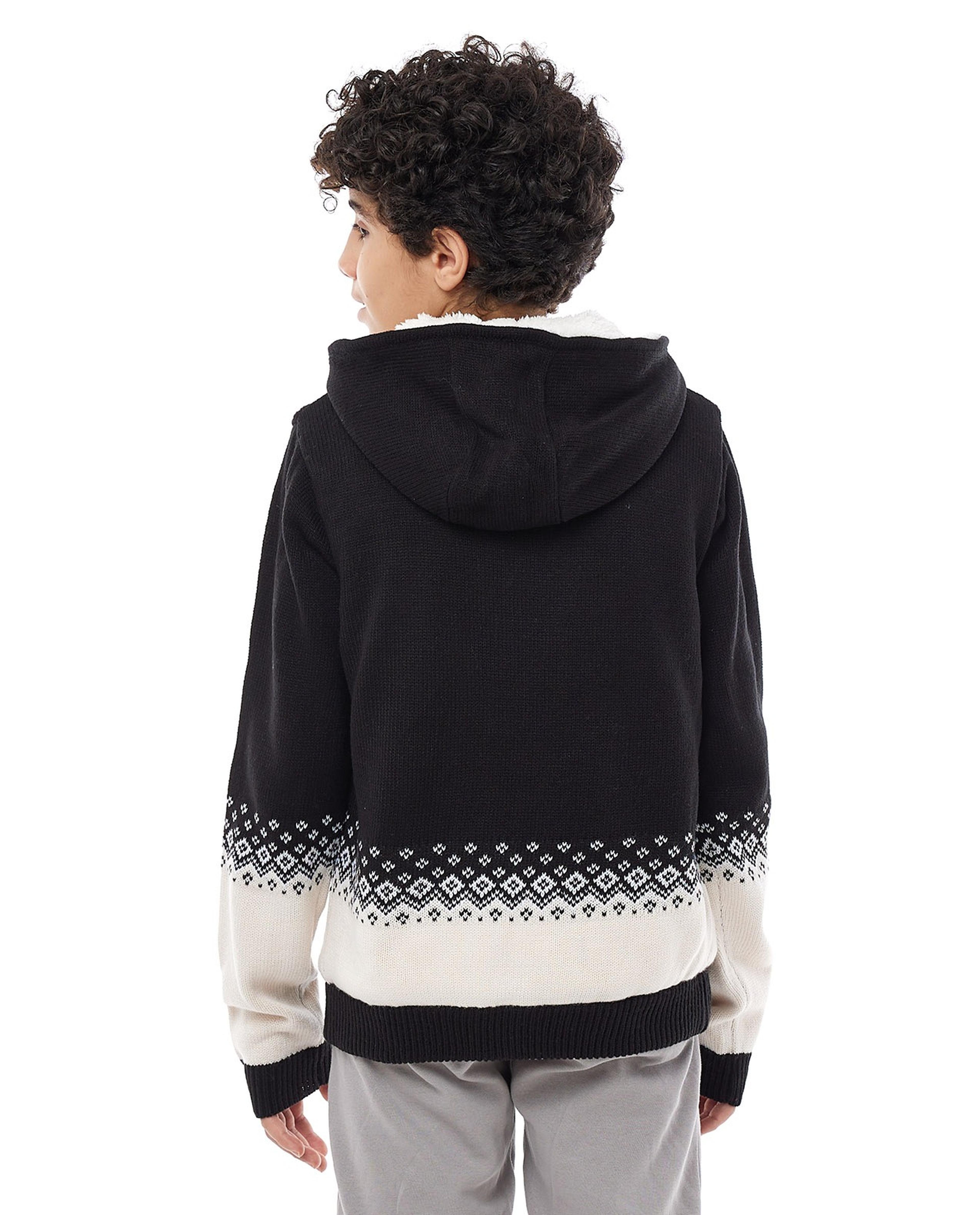 Patterned Cardigan with Zipper Closure