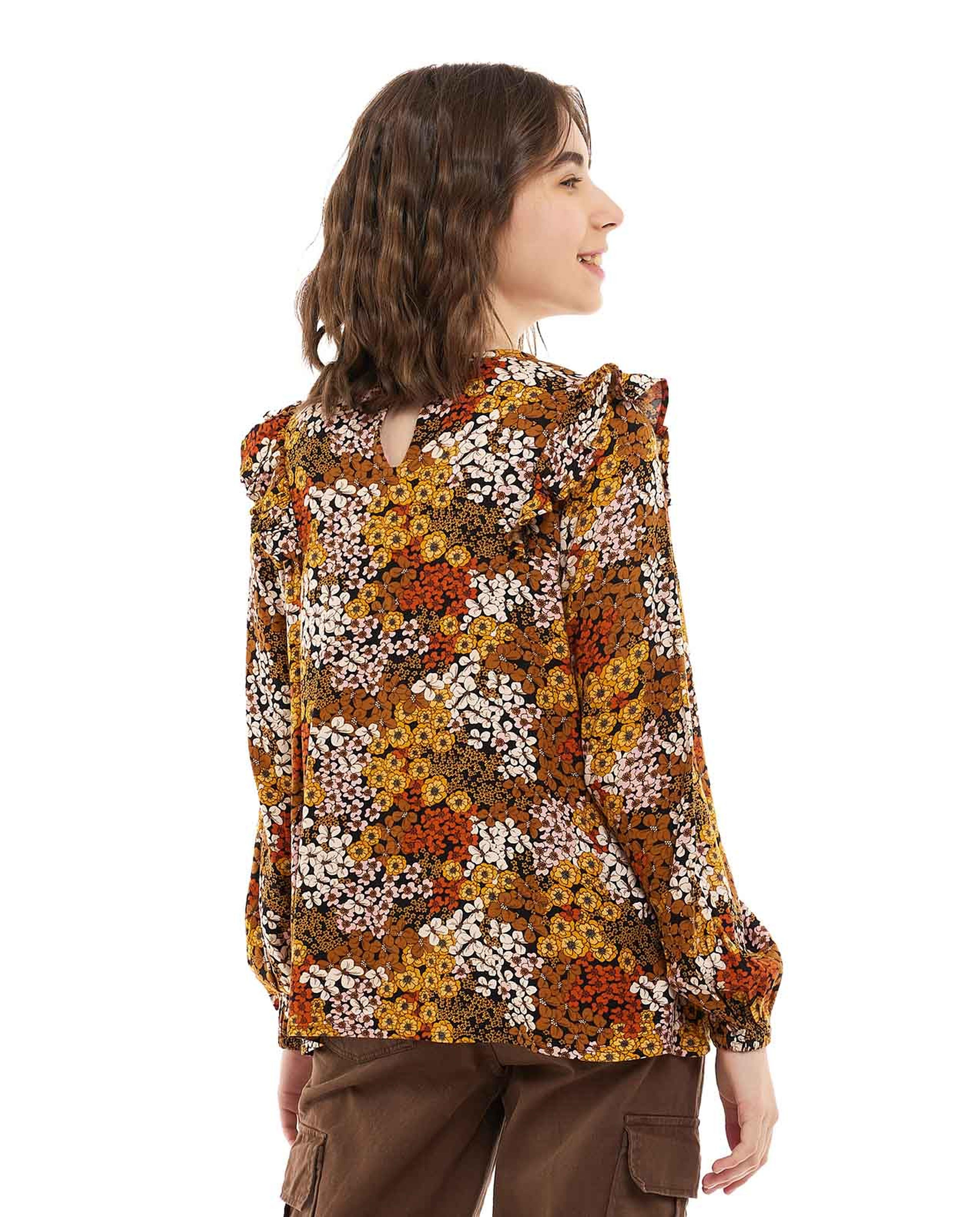 Patterned Top with Crew Neck and Long Sleeves