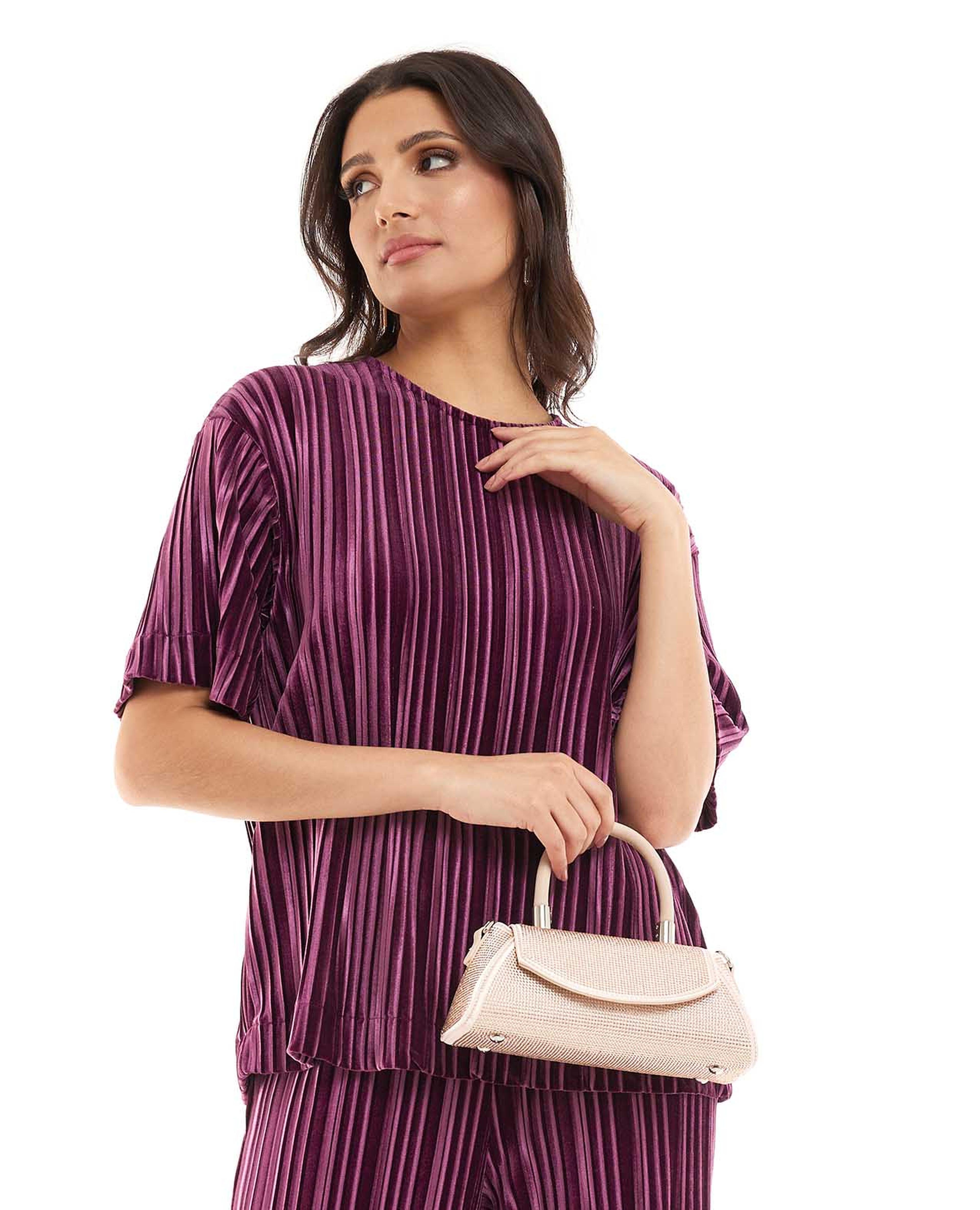 Pleated Top with Crew Neck and Short Sleeves