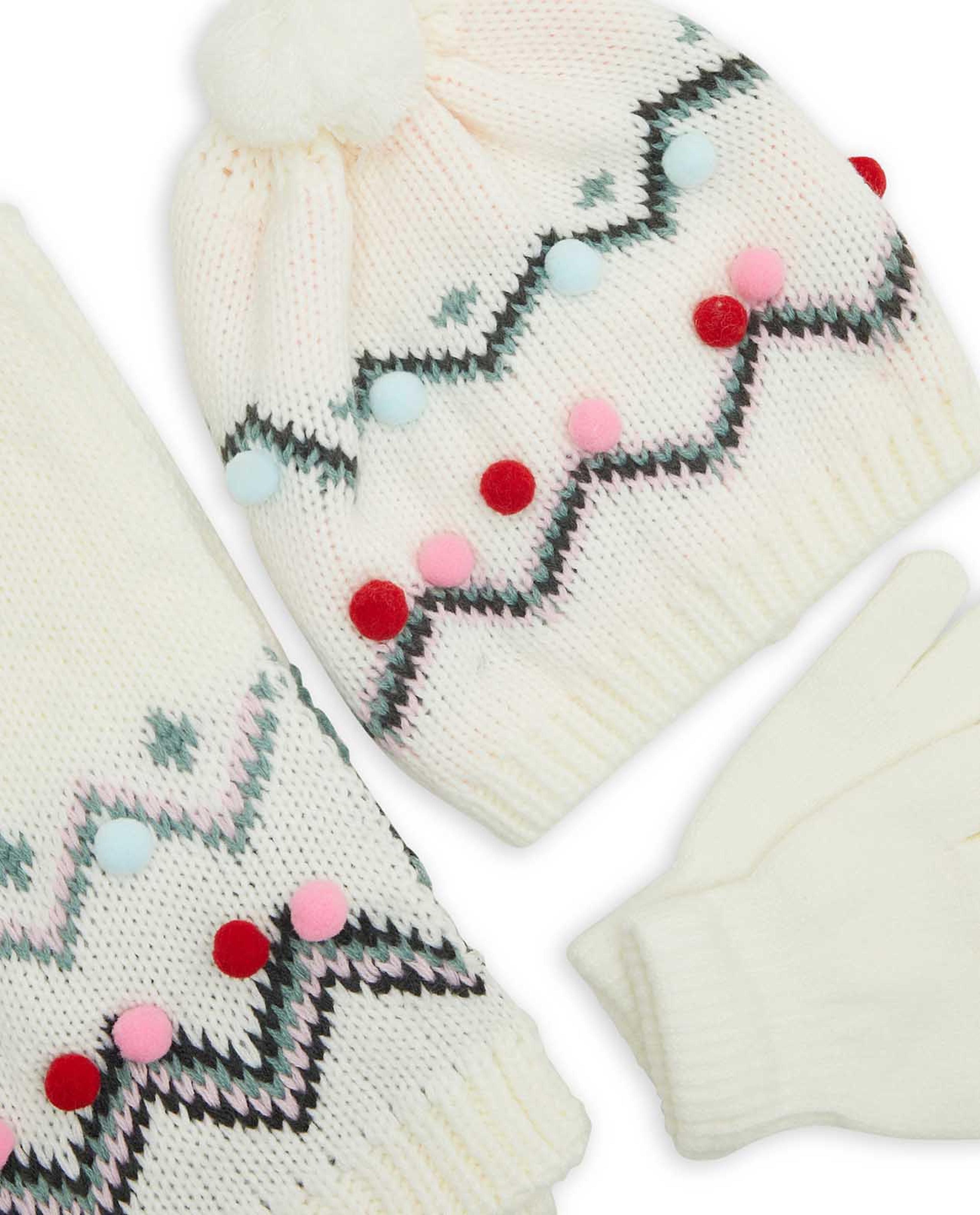 Patterned Cap, Gloves and Muffler Set