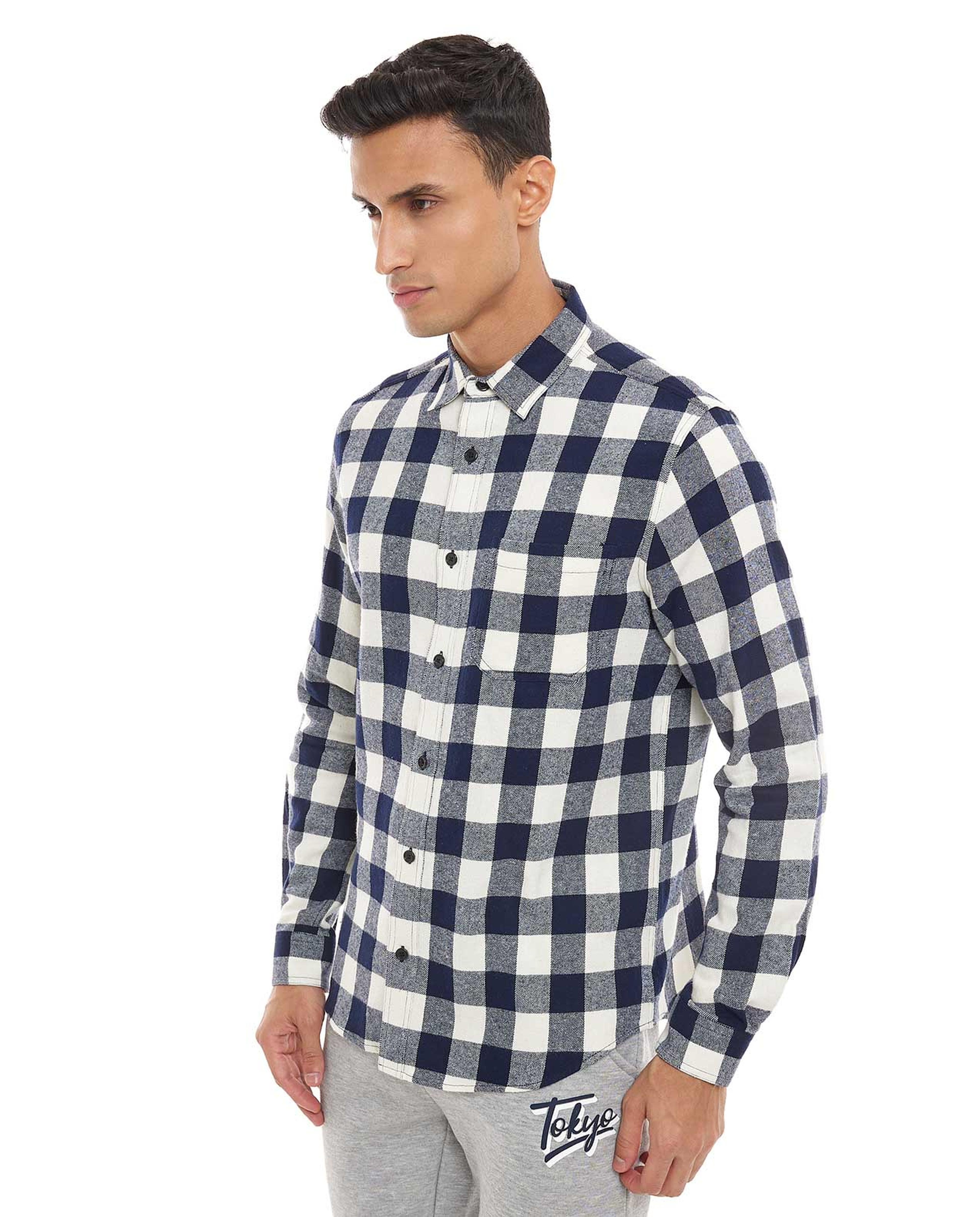 Checked Shirt with Classic Collar and Long Sleeves