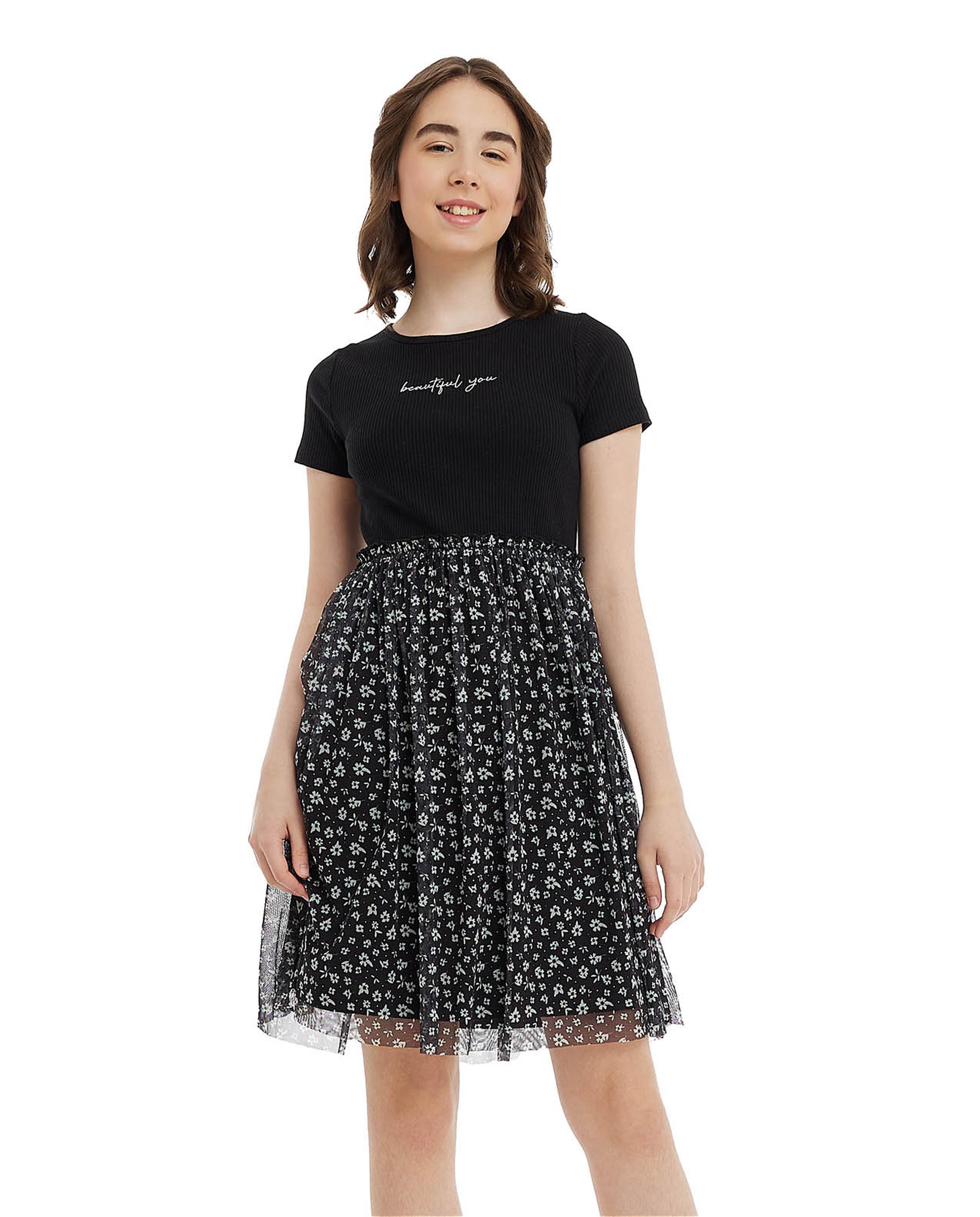 Printed Fit and Flare Dress with Crew Neck and Short Sleeves