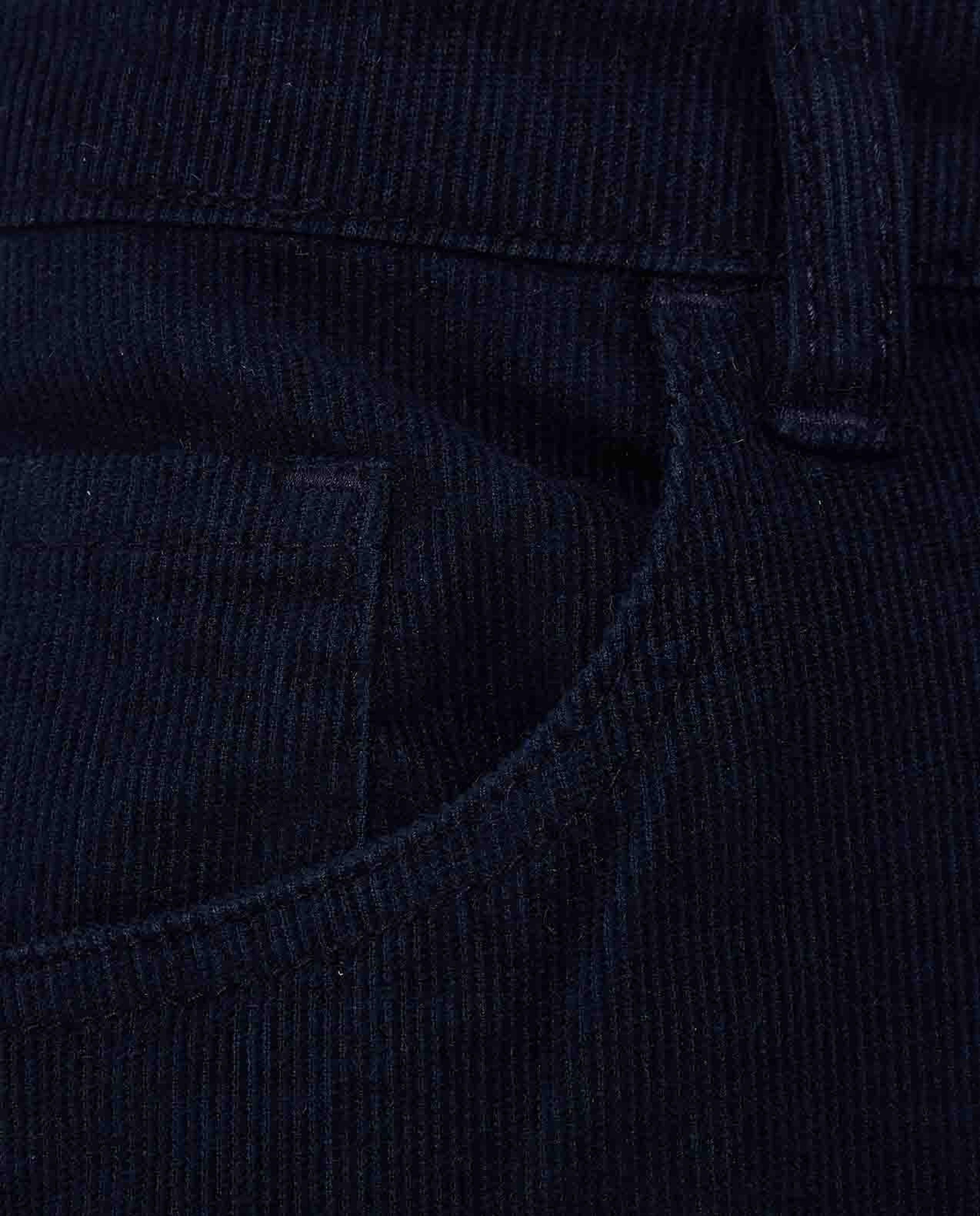 بنطال جينز واسع بأزرار