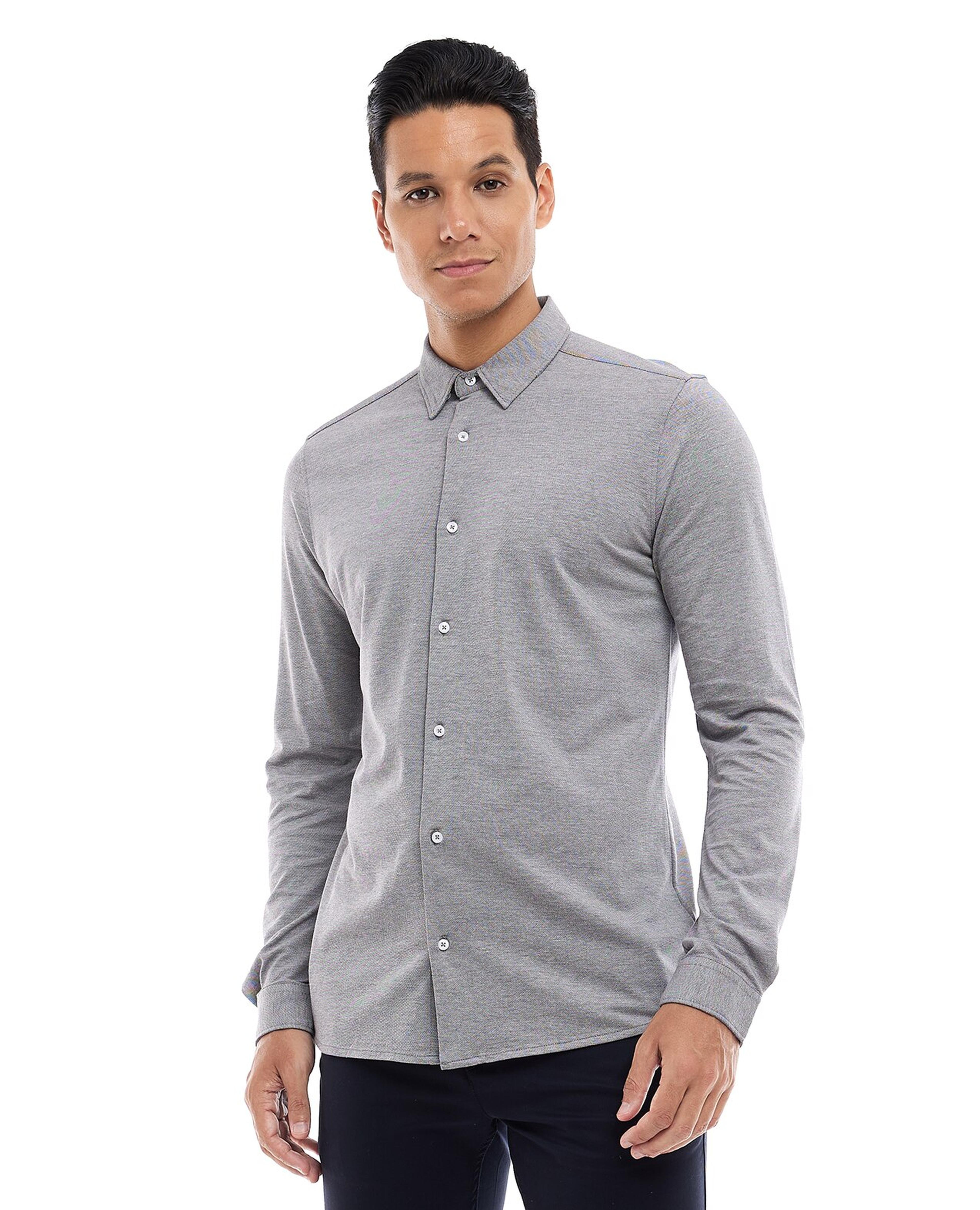 Solid Knit Shirt with Classic Collar and Long Sleeves